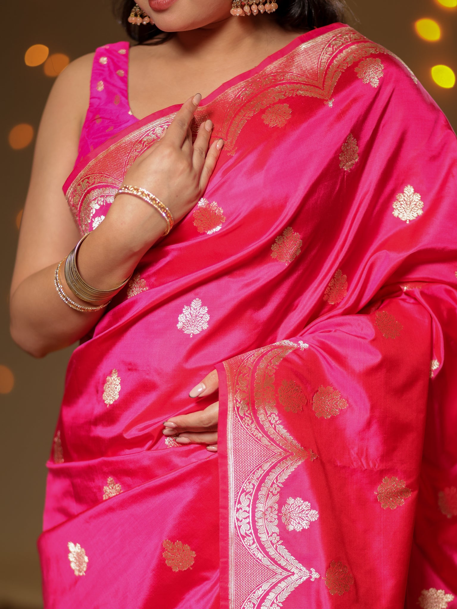 Banarasi Pure Katan Saree With Buti & Border- Pink