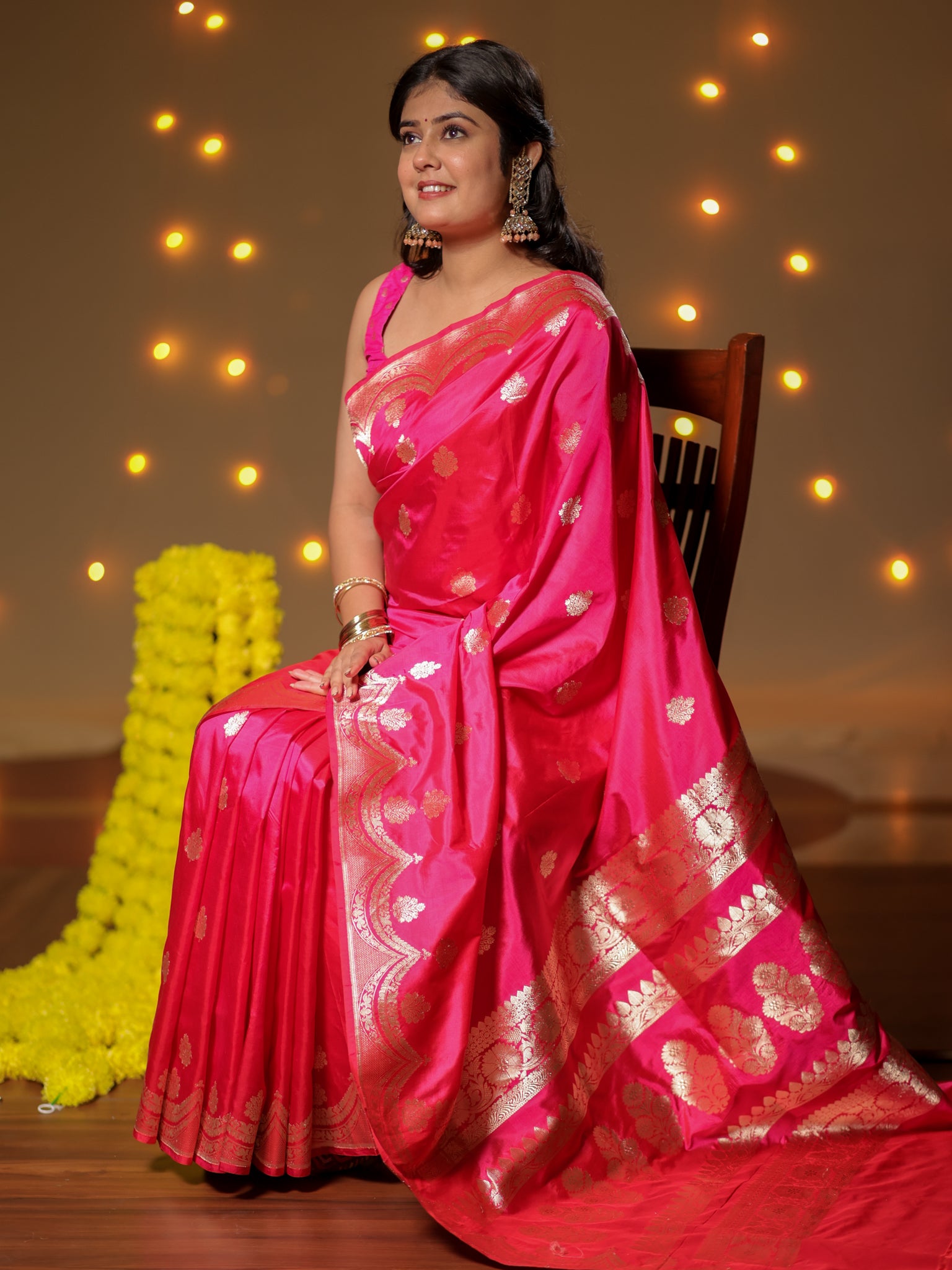 Banarasi Pure Katan Saree With Buti & Border- Pink