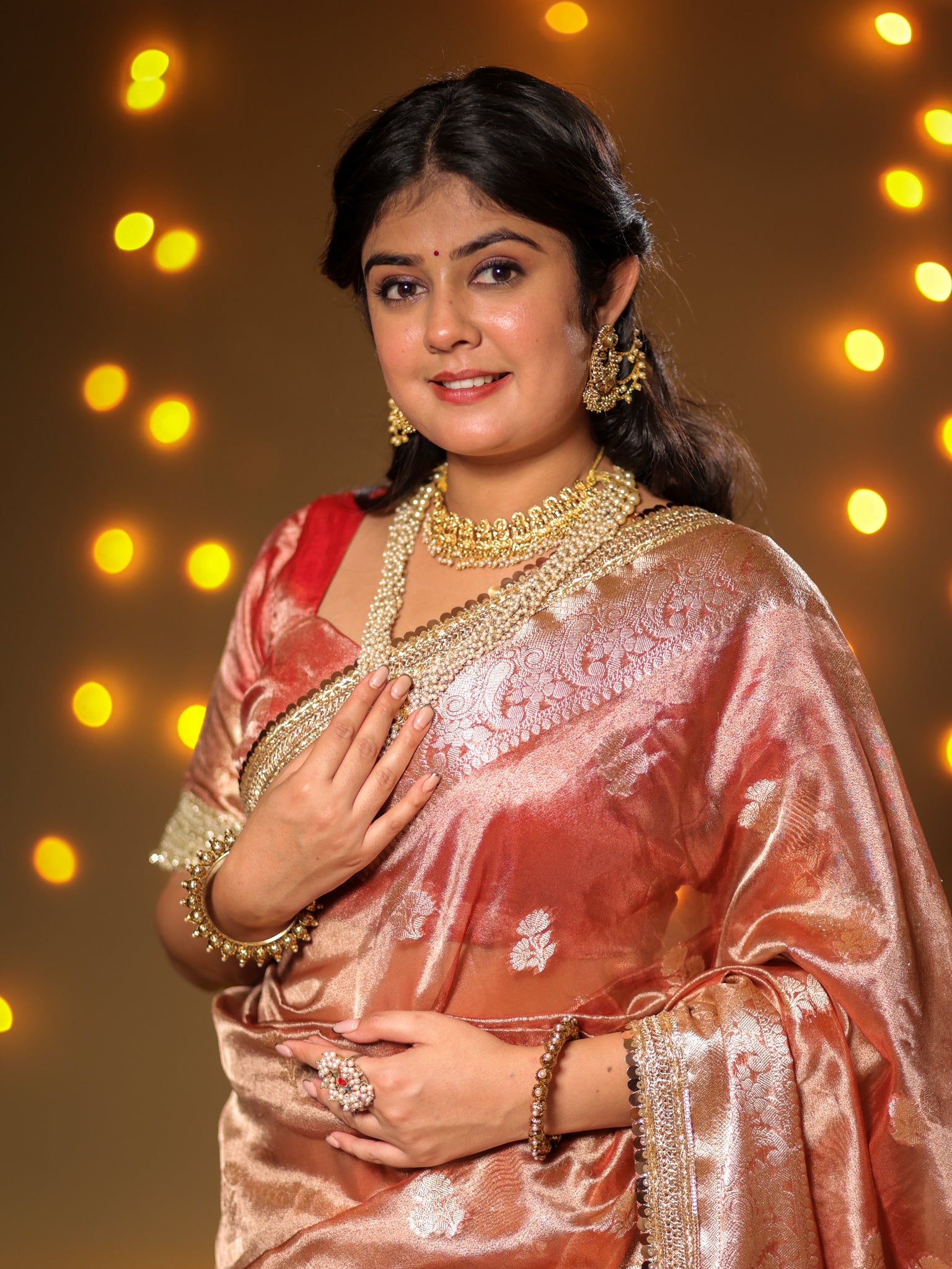 Banarasi Tissue Saree With Buti Weaving & Lace Border - Matallic