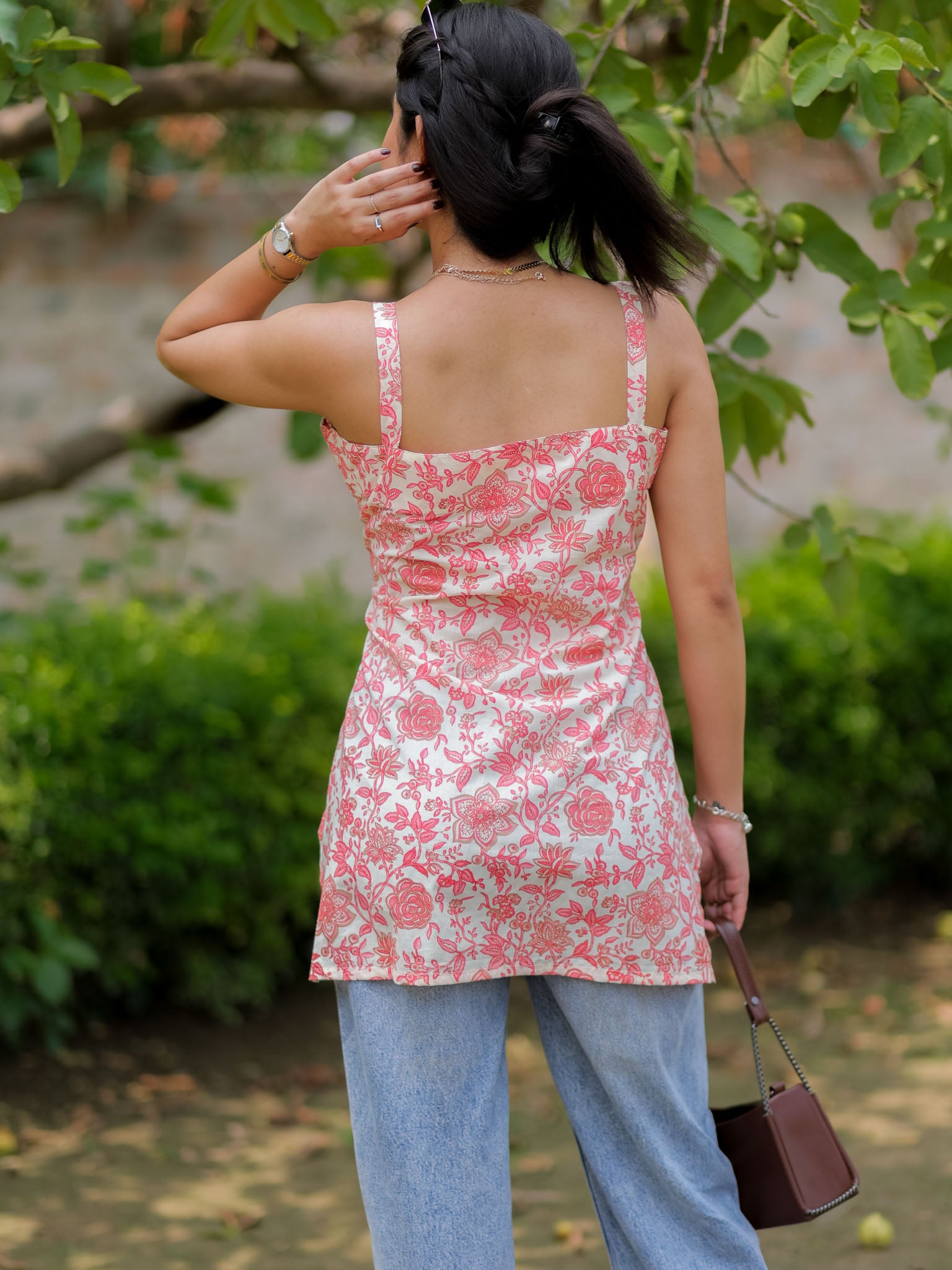 Readymade Sleeveless Printed Kurti-White