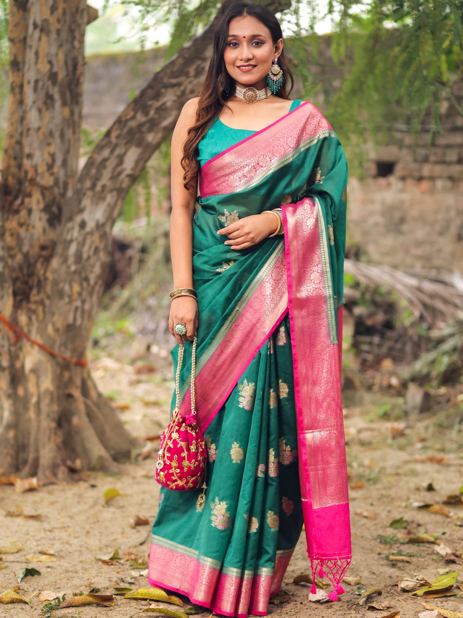 Banarasi Semi Georgette Saree with Floral Weaving & Contrast Border- Dark Green