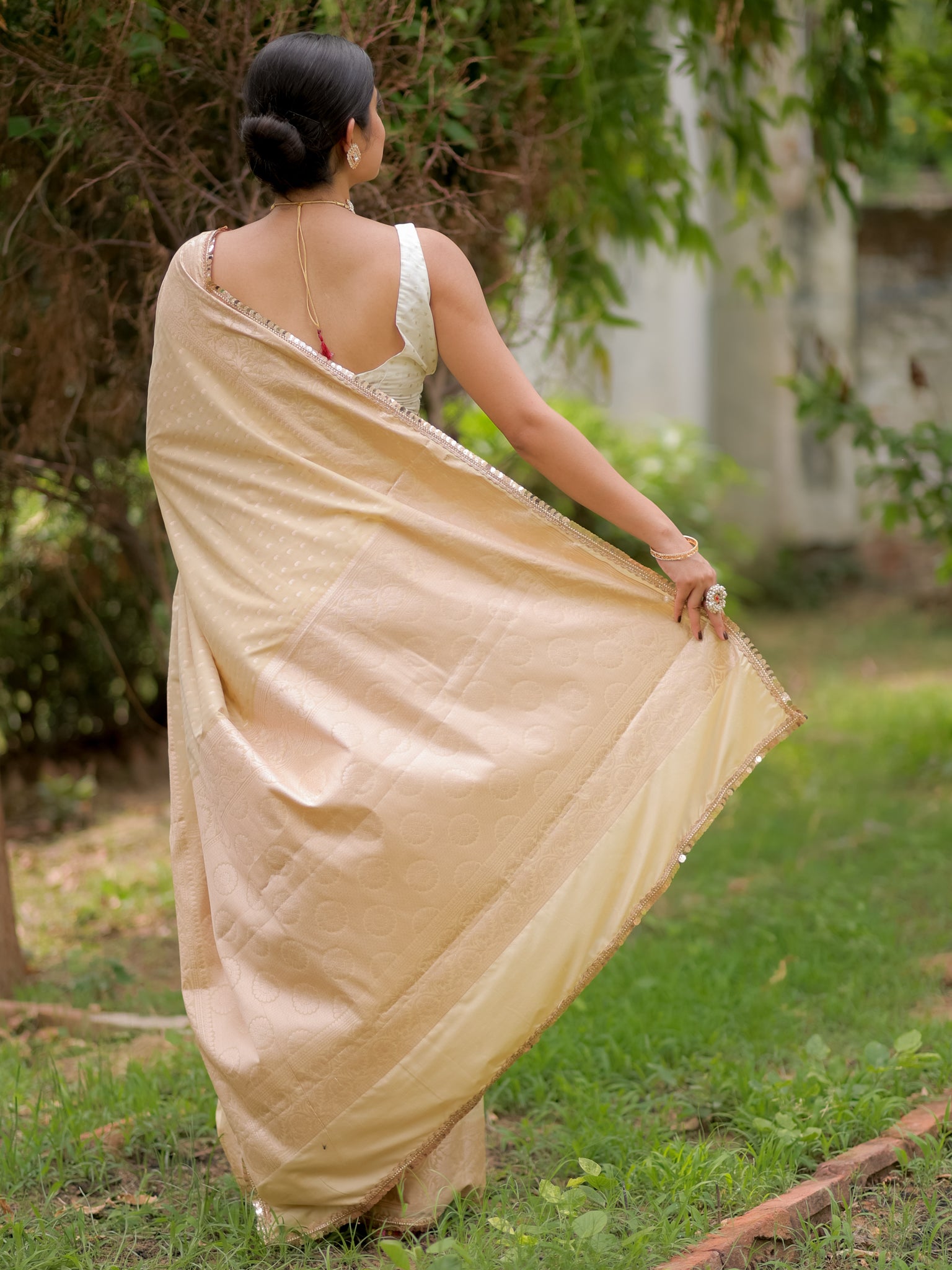 Banarasi Silk Saree With Buti Weaving & Lace Border- Beige