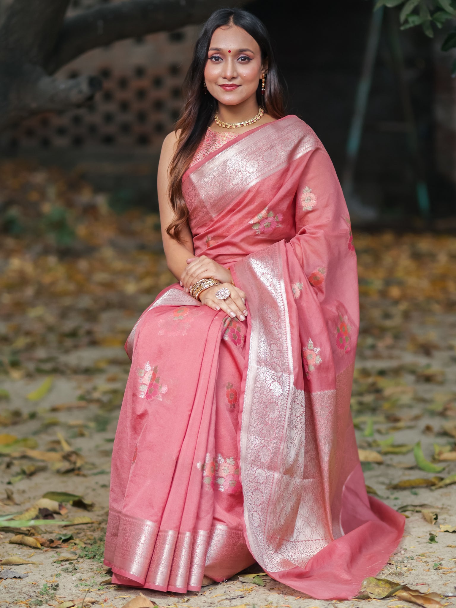 Banarasi Semi Georgette Saree with Floral Weaving & Border- Pink