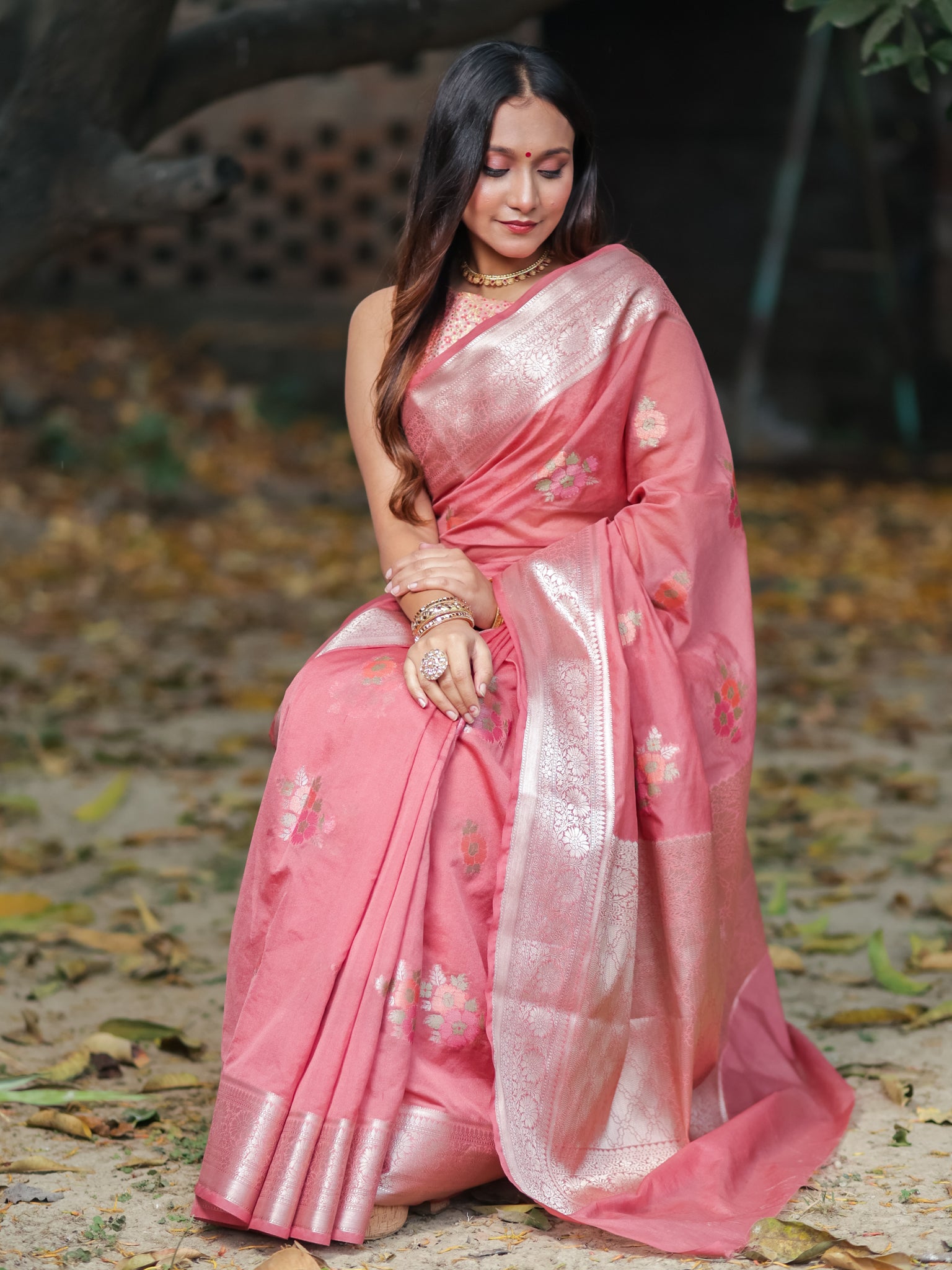 Banarasi Semi Georgette Saree with Floral Weaving & Border- Pink