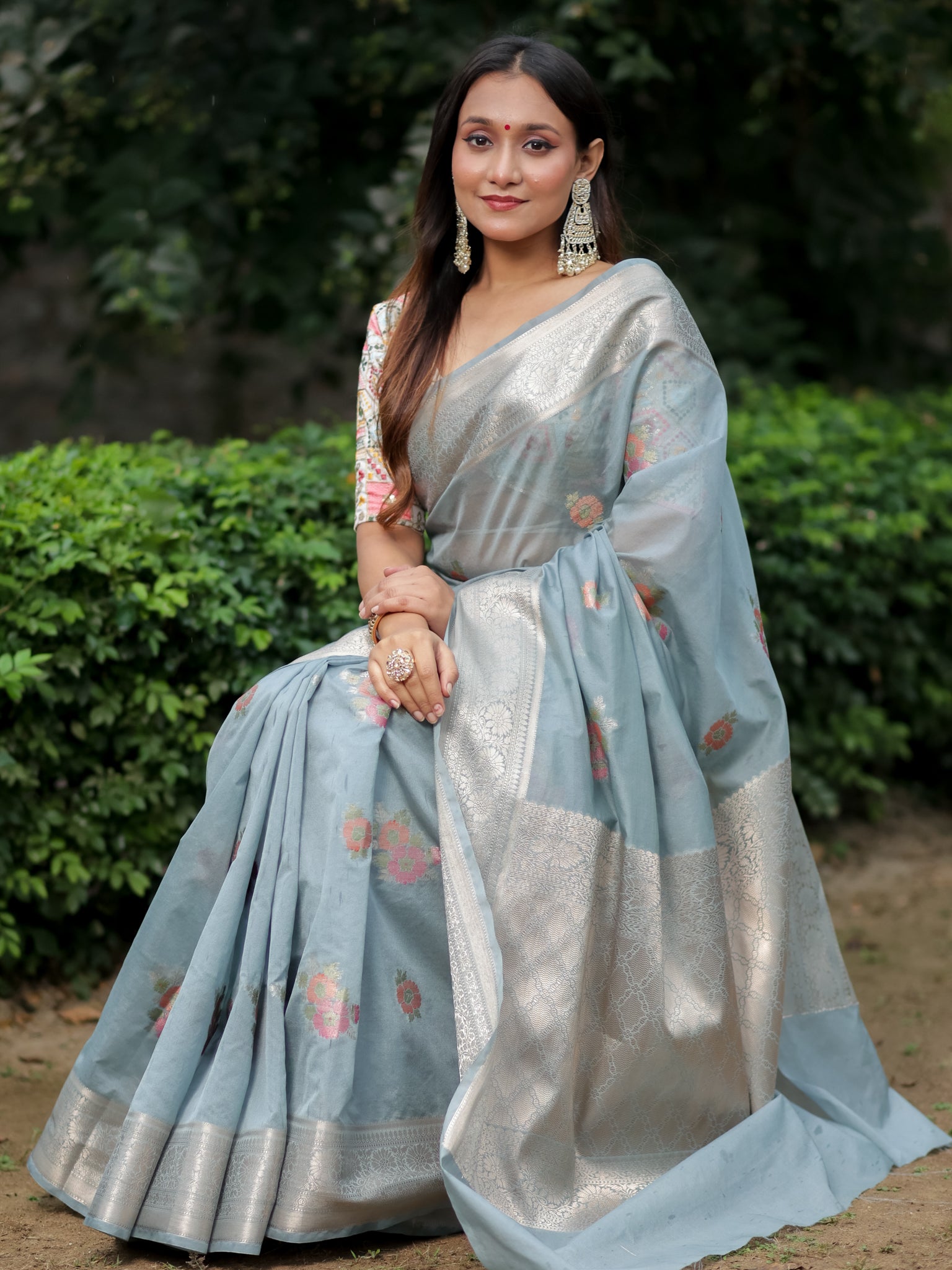 Banarasi Semi Georgette Saree with Floral Weaving & Border- Grey