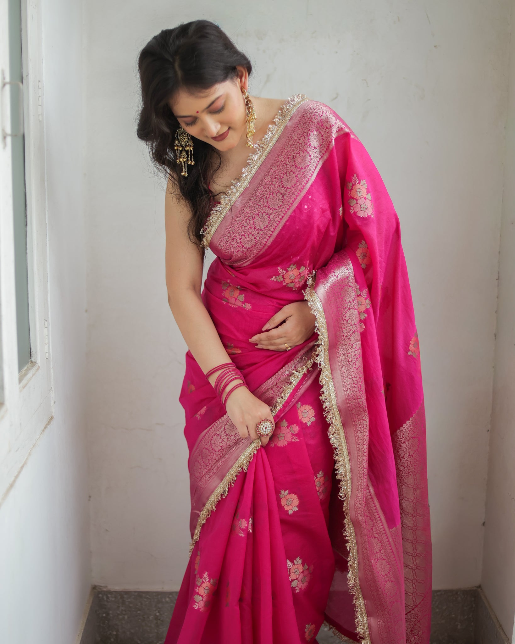 Banarasi Cotton Silk Saree With Zari Weaving & Lace Border- Magenta