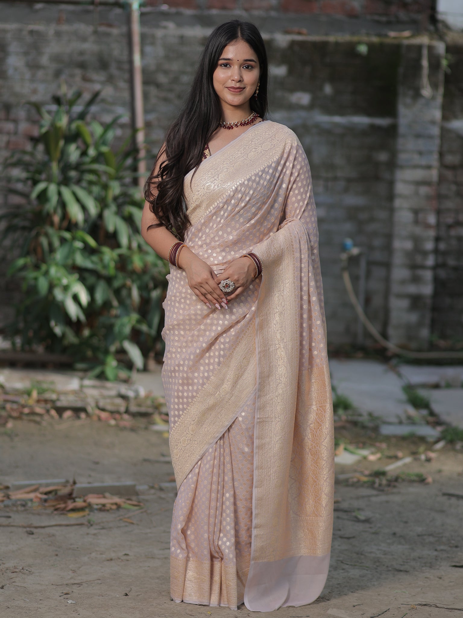 Banarasi Pure Khaddi Georgette Saree With Buti Weaving- Grey