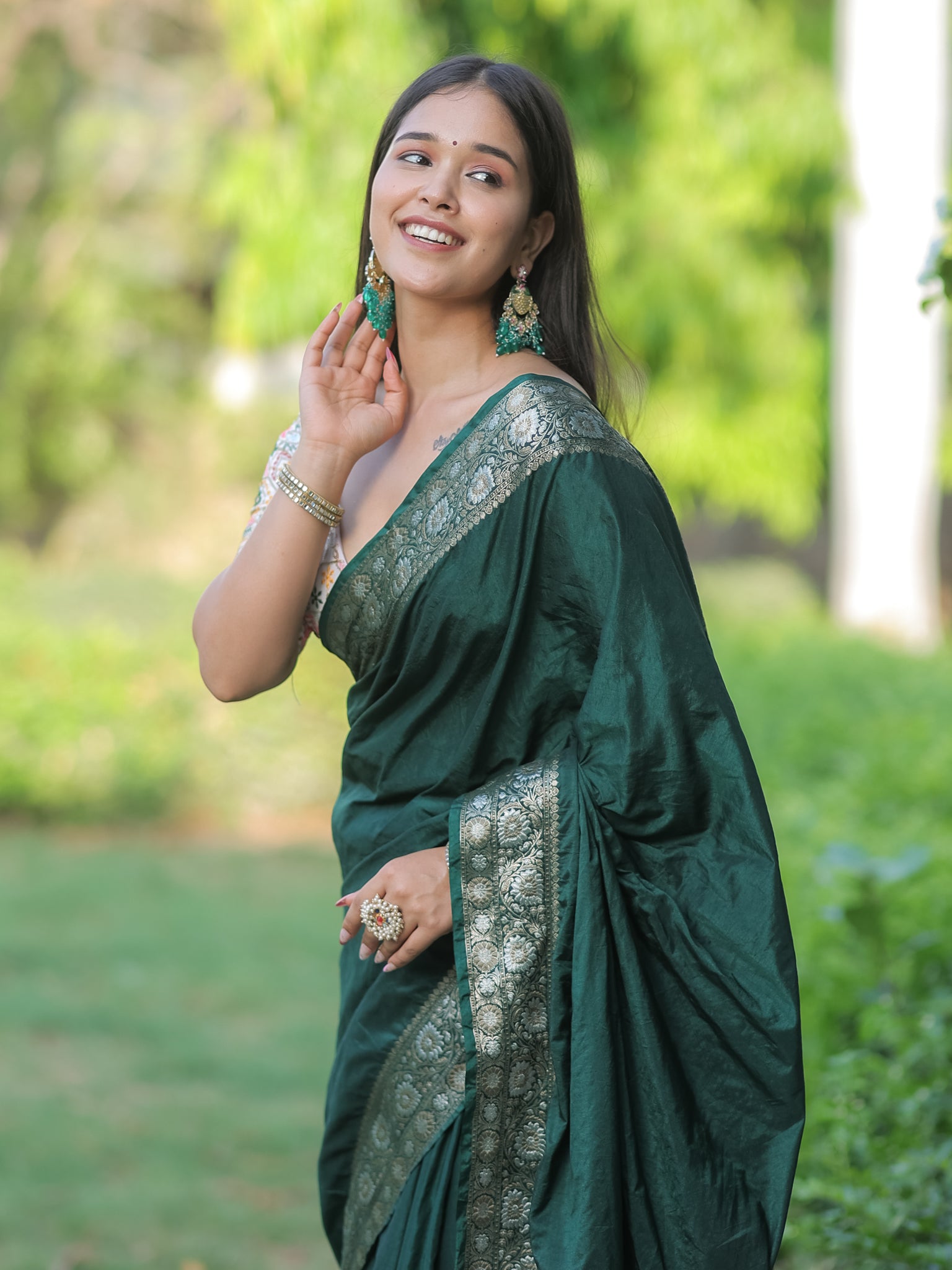 Banarasi Semi Silk Plain Saree With Weaving & Border- Green