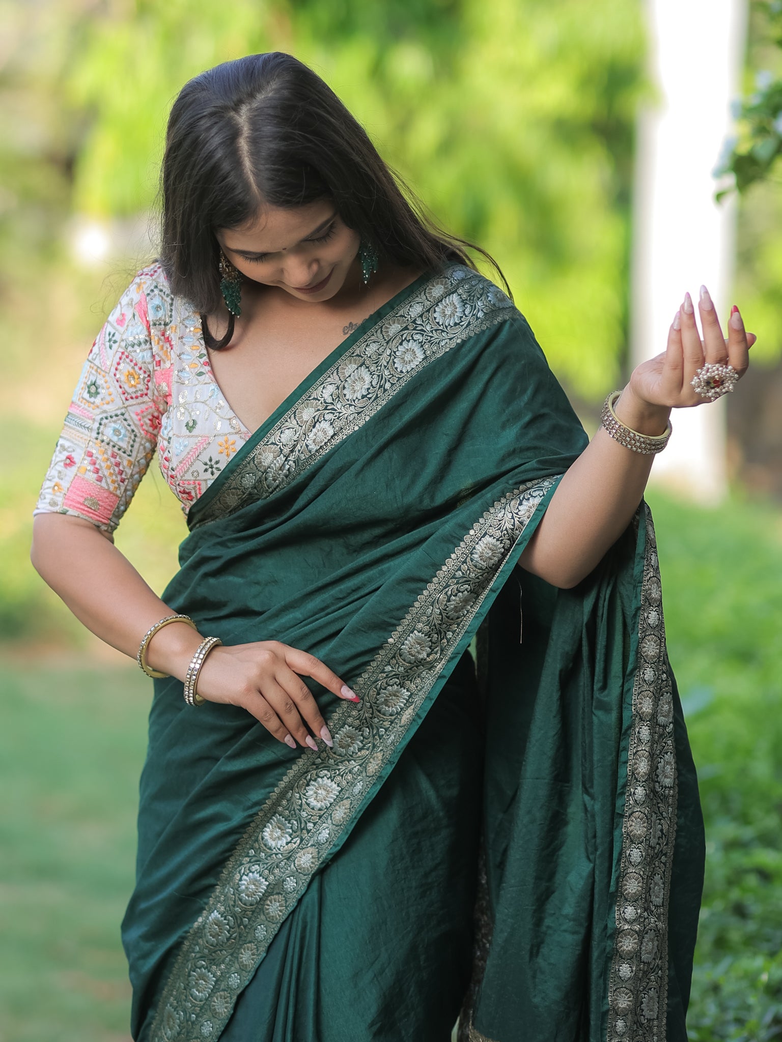 Banarasi Semi Silk Plain Saree With Weaving & Border- Green
