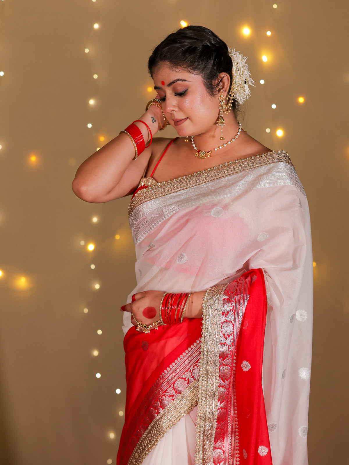 Banarasi Dual Shade Semi Silk Saree With Lace Border- White & Red