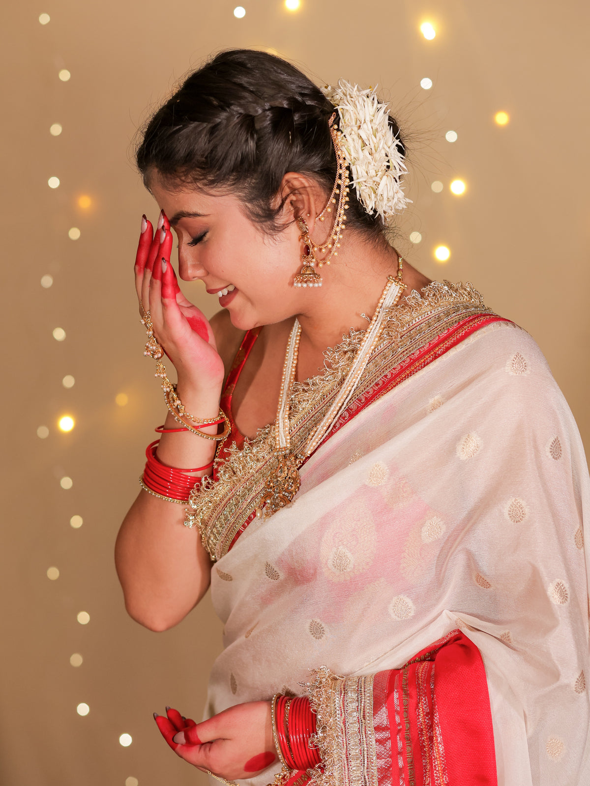 Banarasi Dual Shade Semi Georgette Saree With Lace Border- White & Red