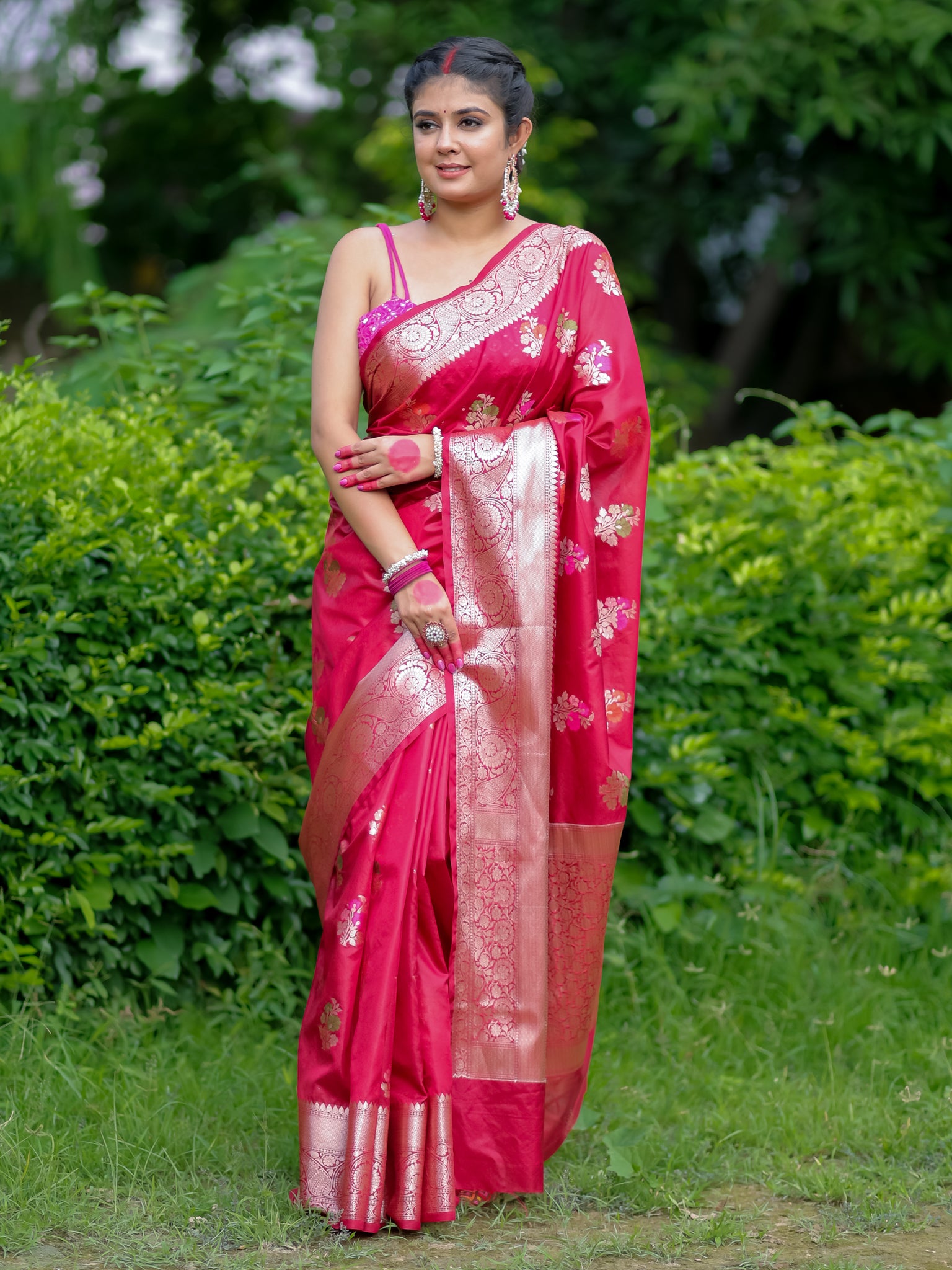 Banarasi Semi Silk Saree With Lace Border - Maroon