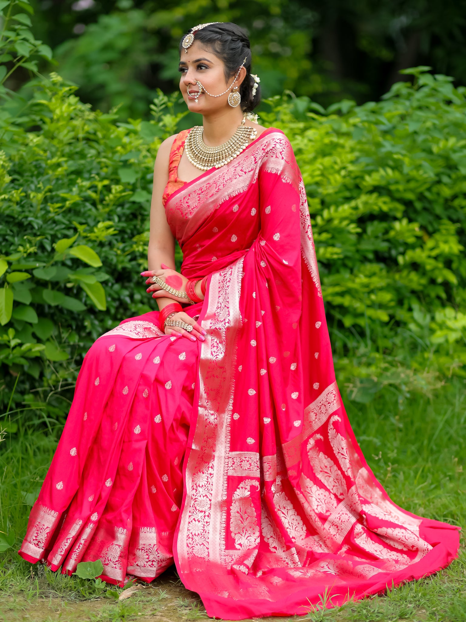 Banarasi Cotton Silk Saree With Silver Zari Buti & Border-Strawberry Pink