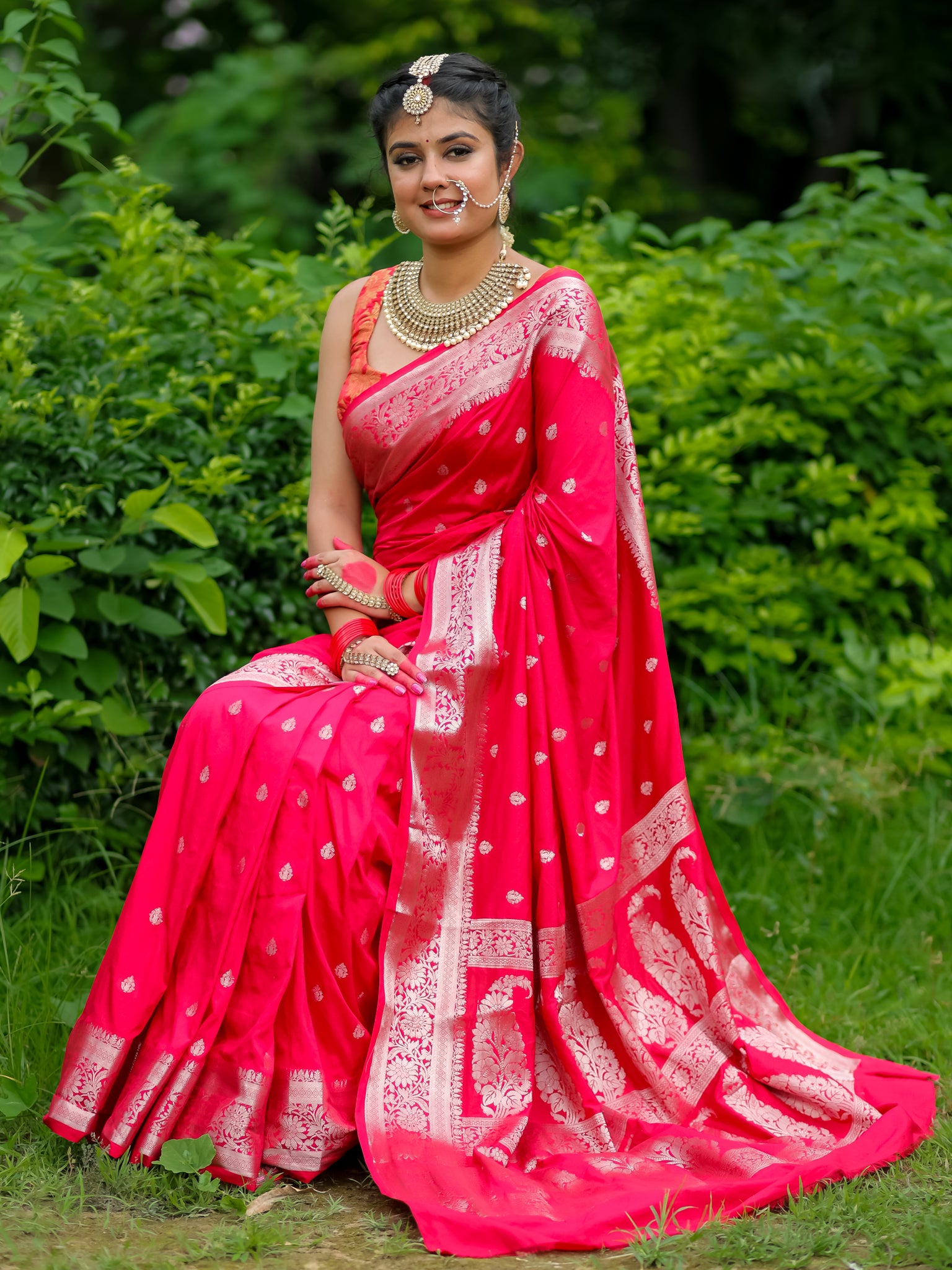 Banarasi Cotton Silk Saree With Silver Zari Buti & Border-Strawberry Pink