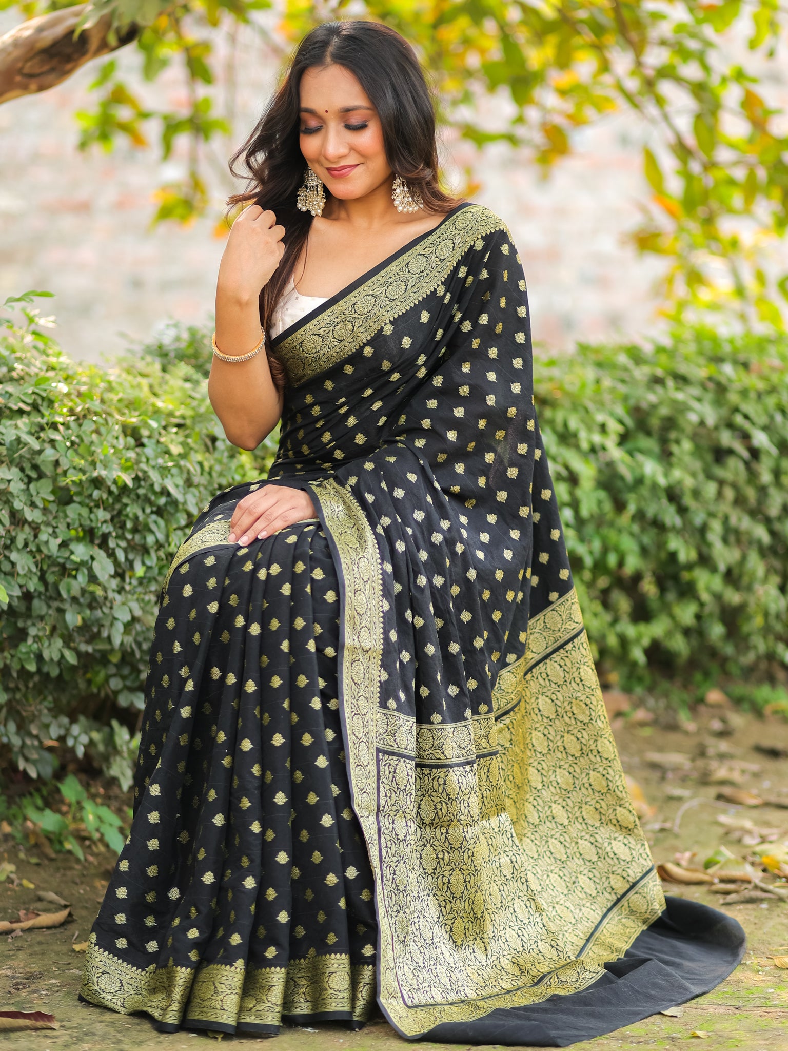 Banarasi Semi Georgette Saree With Resham Weaving- Black