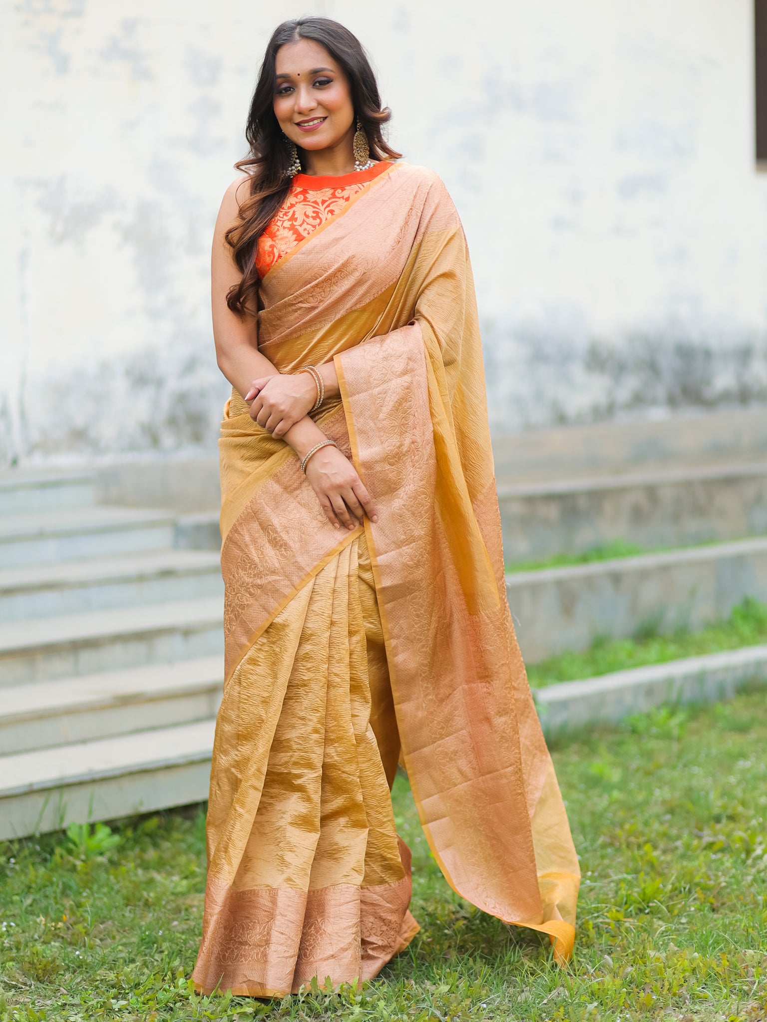 Banarasi Crushed Tissue Saree With Zari Border- Gold