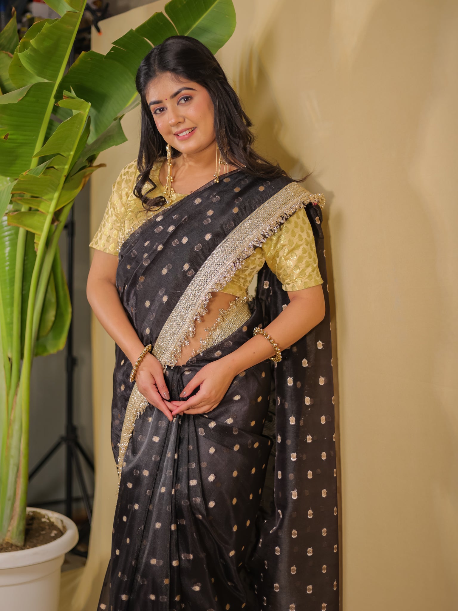 Banarasi Tissue Saree With Buti Weaving & Lace Border - Black