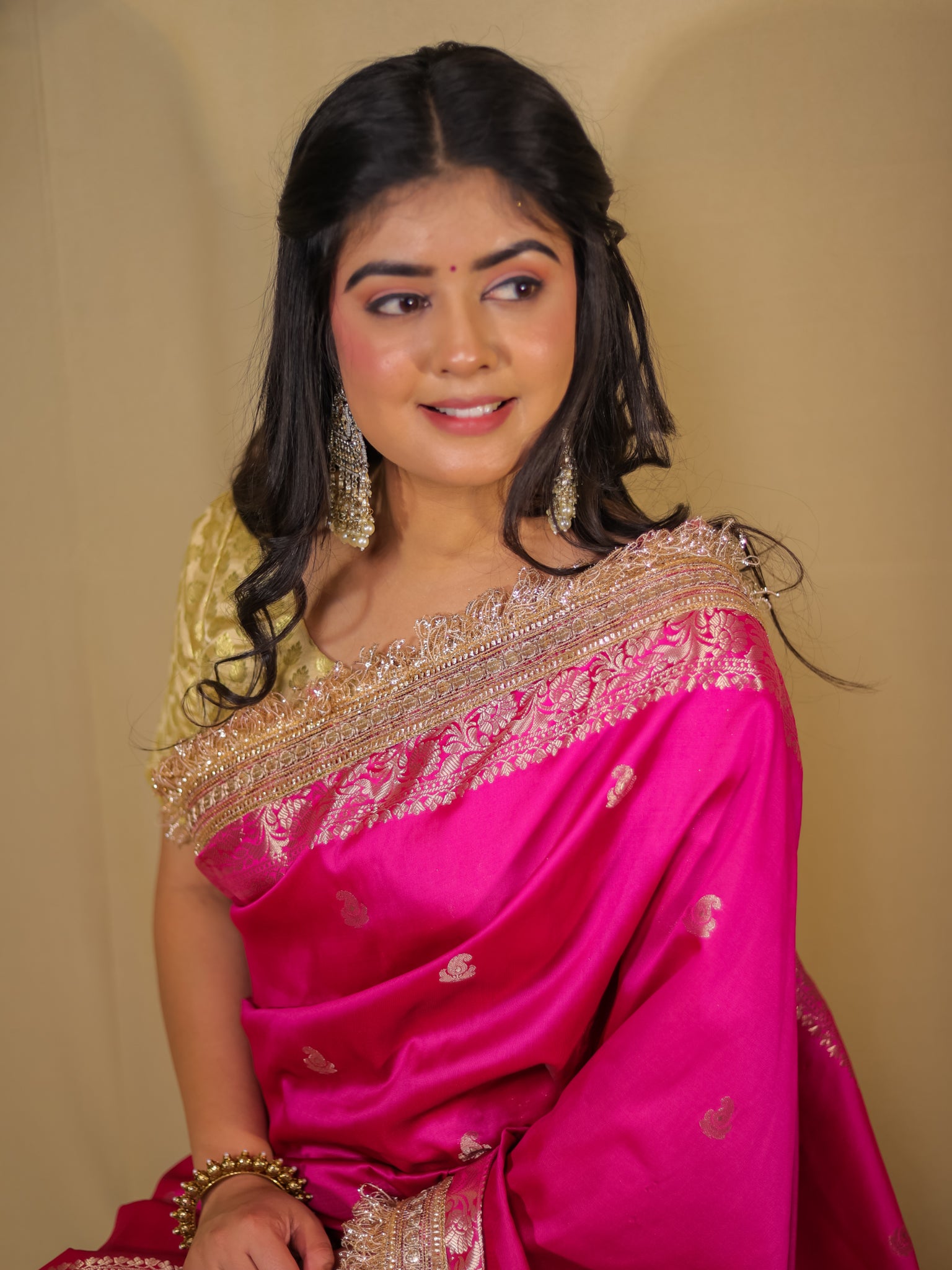 Banarasi Semi Silk Saree With Buti Zari Weaving & Lace Border - Pink