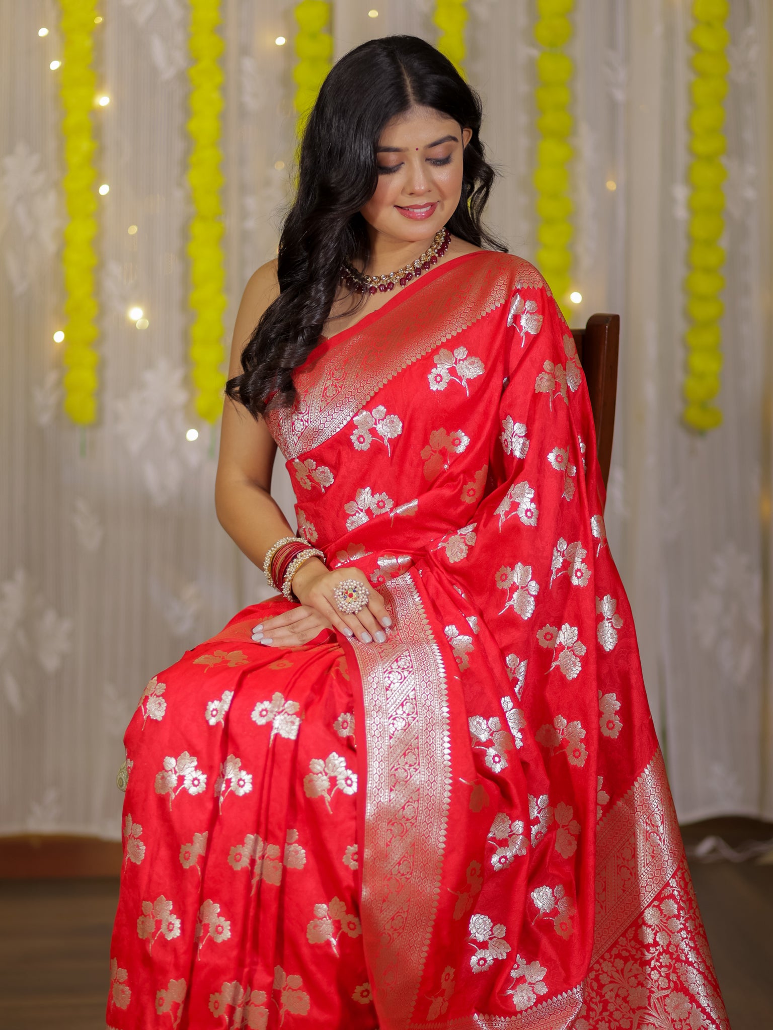 Banarasi Art Katan Silk Saree With Zari Buta Weaving & Tanchoi Weaving- Red