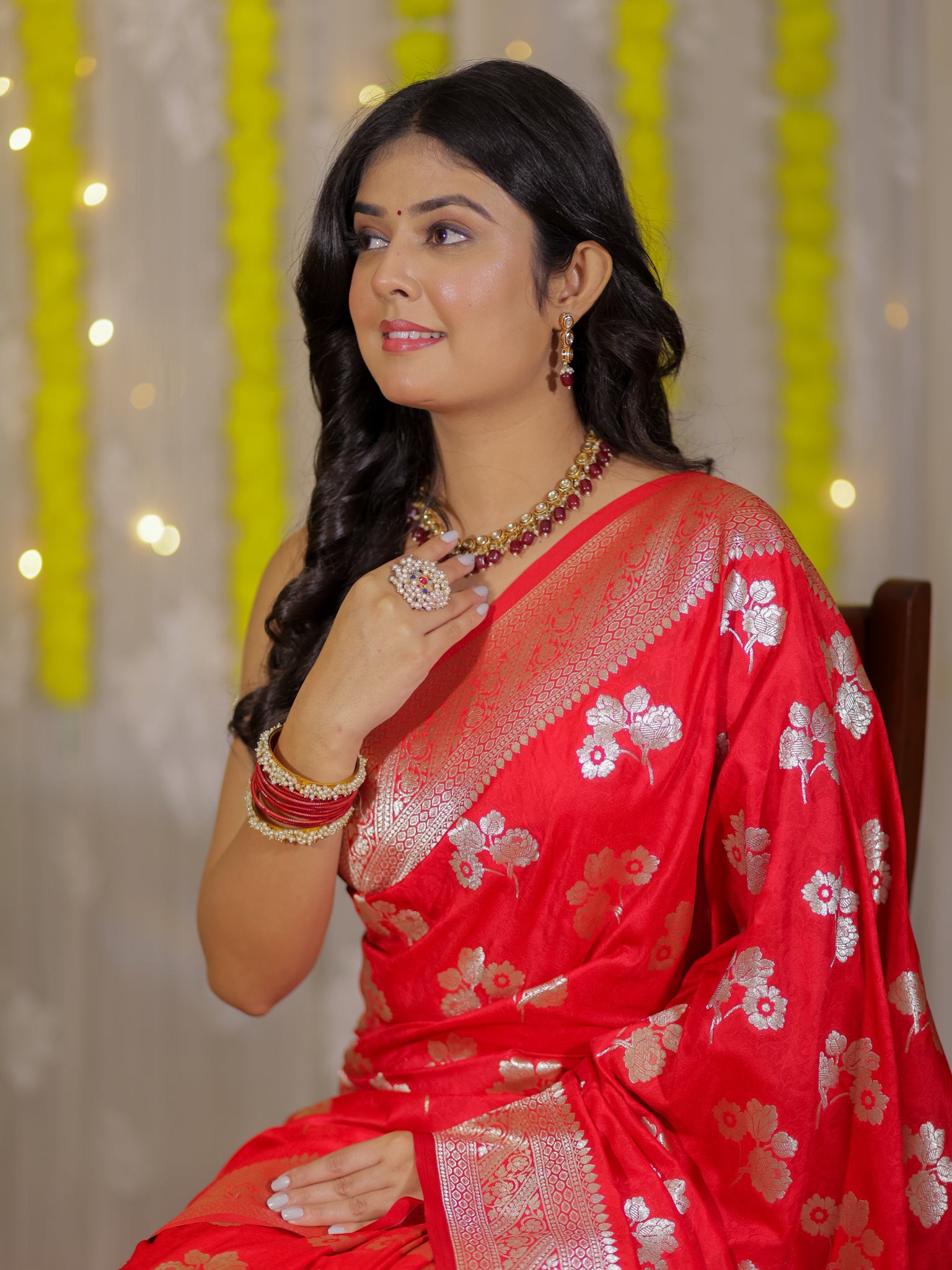 Banarasi Art Katan Silk Saree With Zari Buta Weaving & Tanchoi Weaving- Red