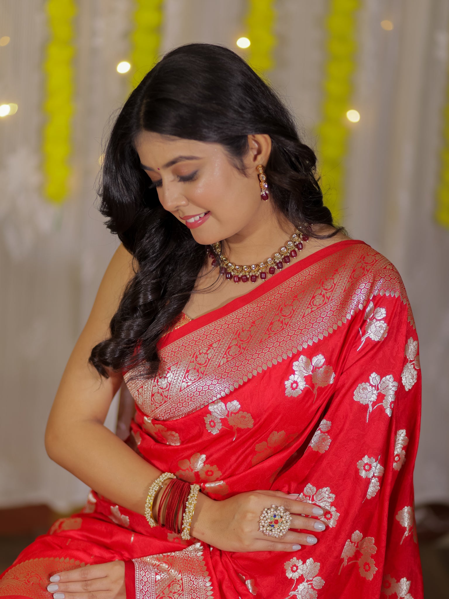 Banarasi Art Katan Silk Saree With Zari Buta Weaving & Tanchoi Weaving- Red