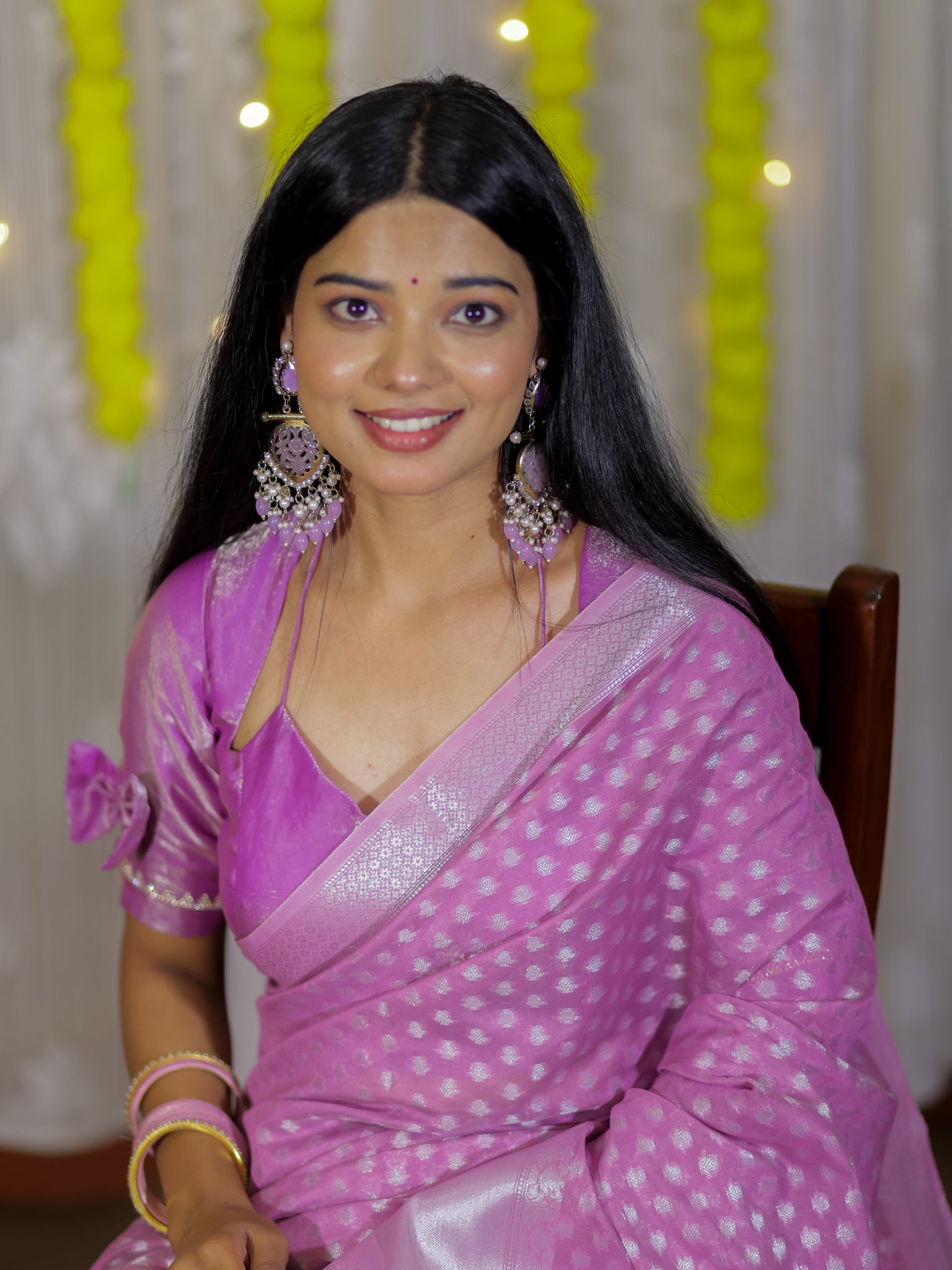 Banarasi Cotton Sik Saree With Buti Weaving & Border - Lavender