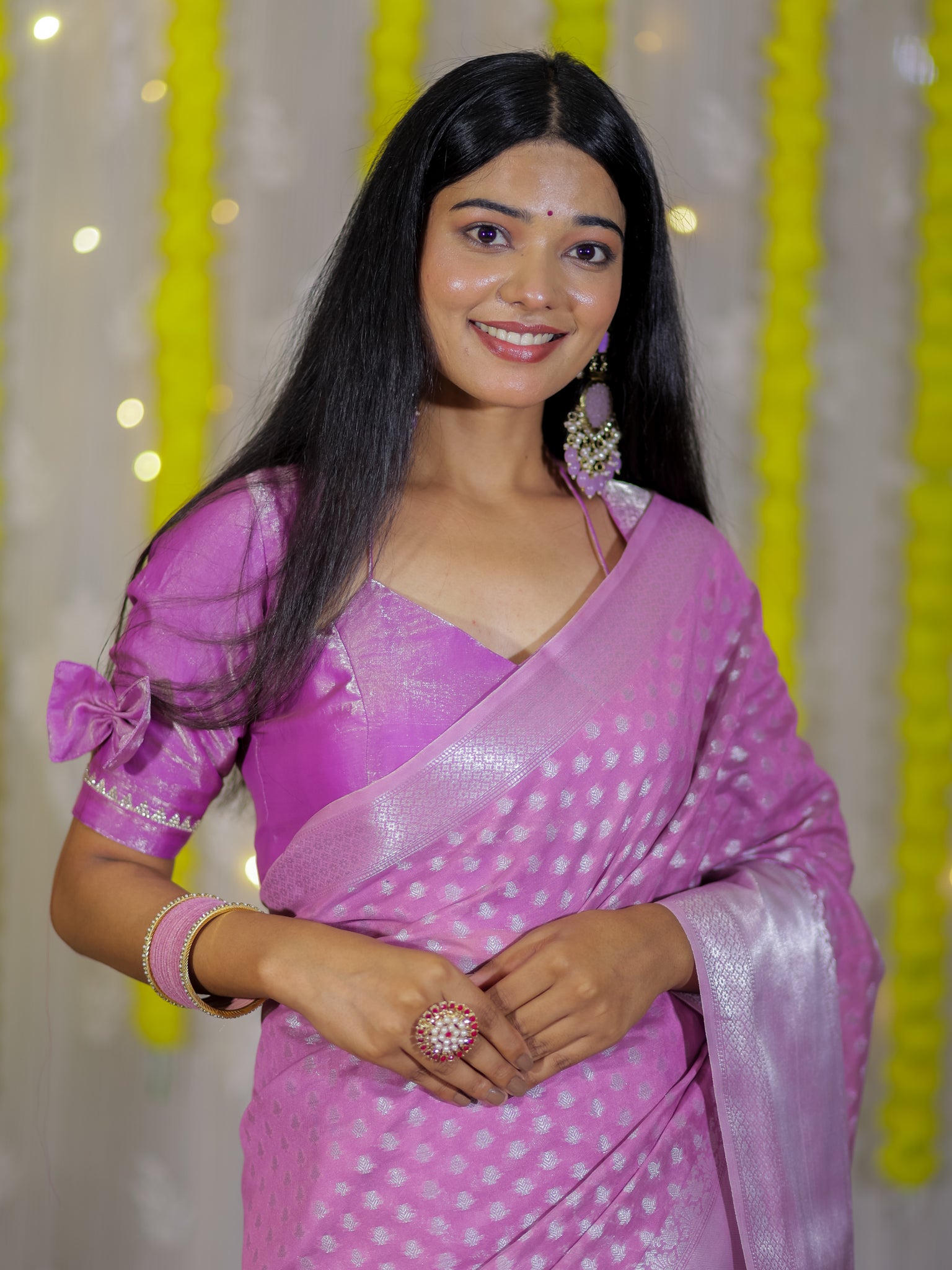 Banarasi Cotton Sik Saree With Buti Weaving & Border - Lavender