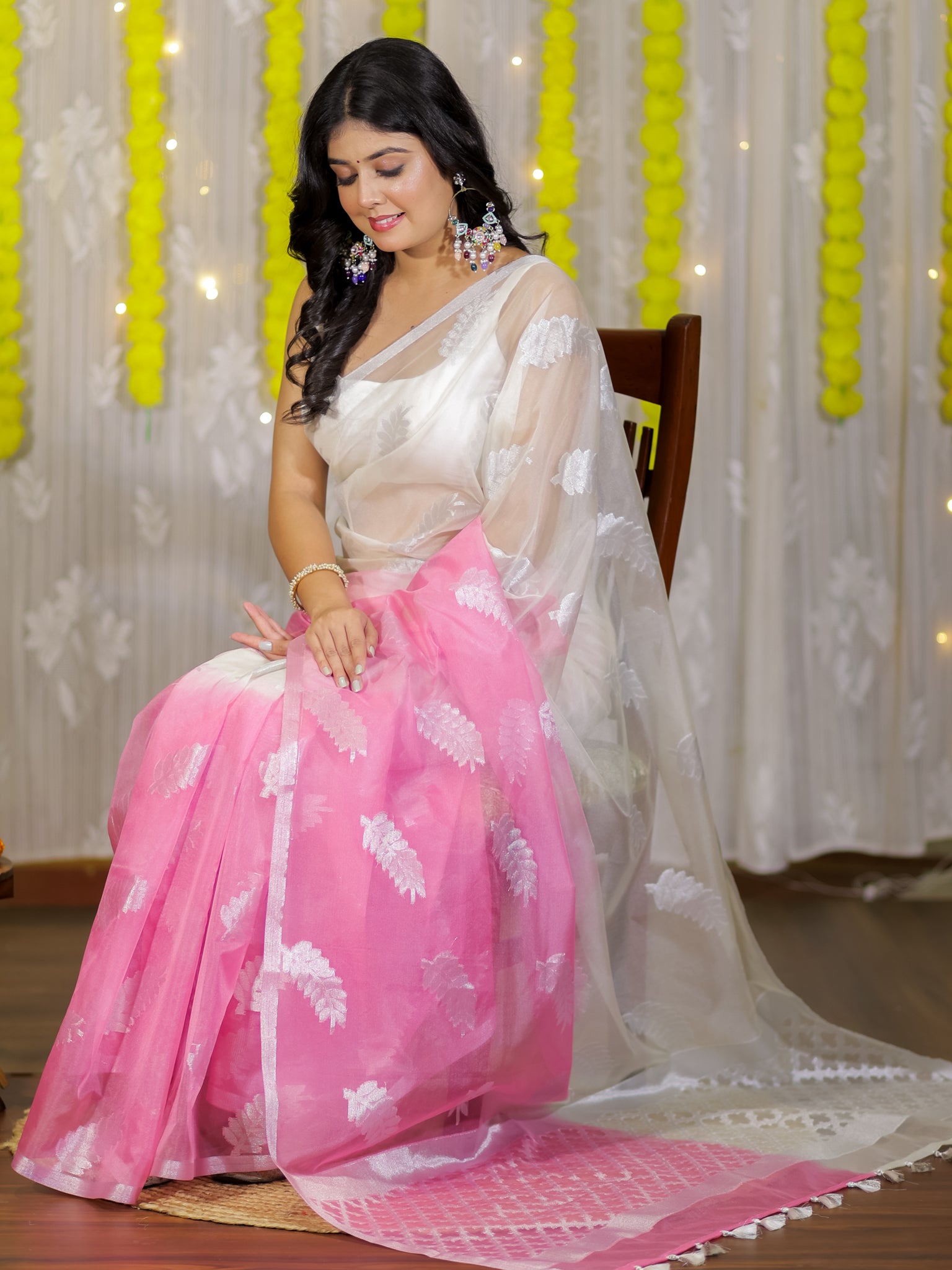 Banarasi Organza Dual Shade Saree With Zari Border- Pink & White