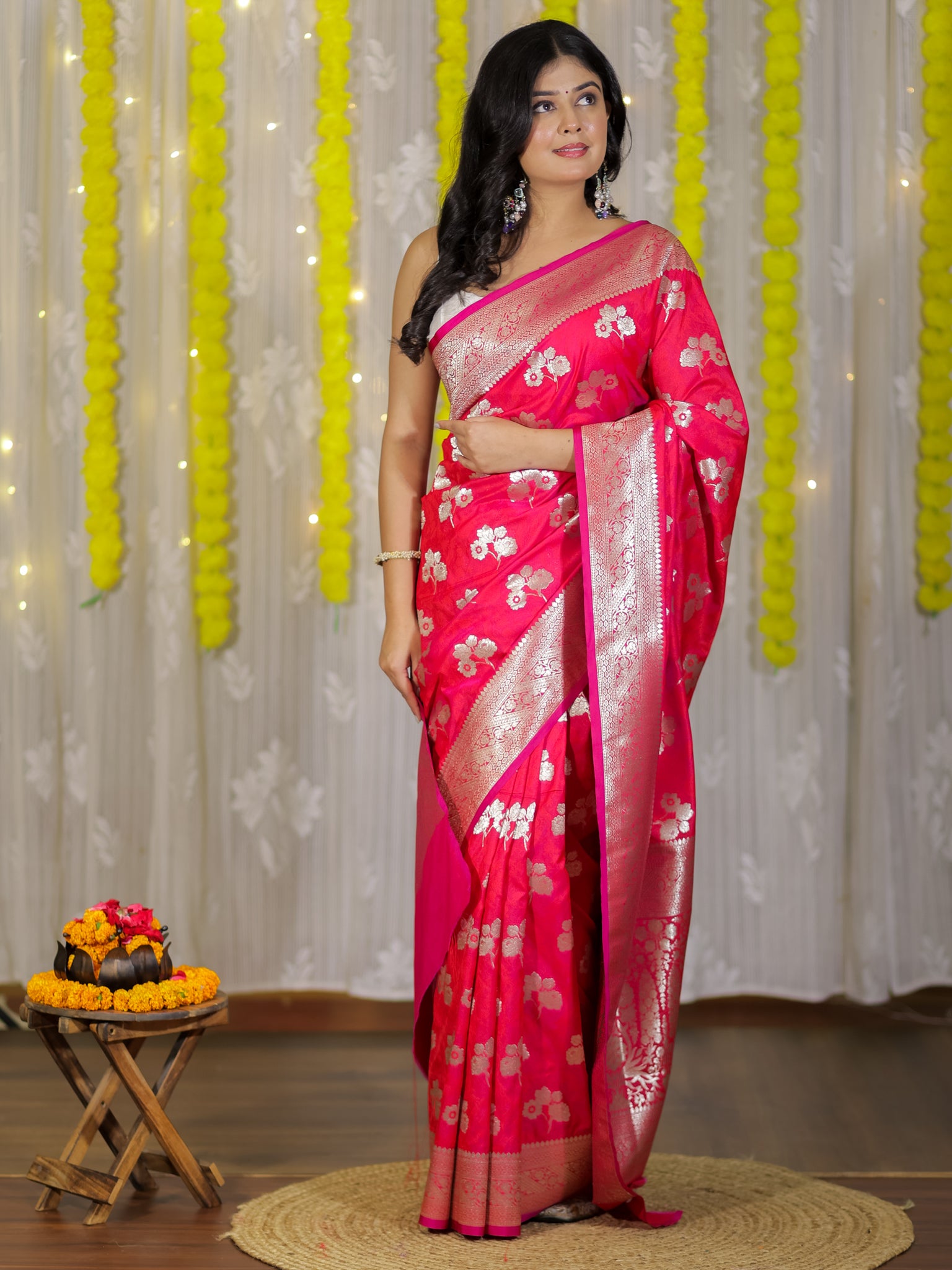 Banarasi Art Katan Silk Saree With Zari Buta Weaving & Tanchoi Weaving- Magenta