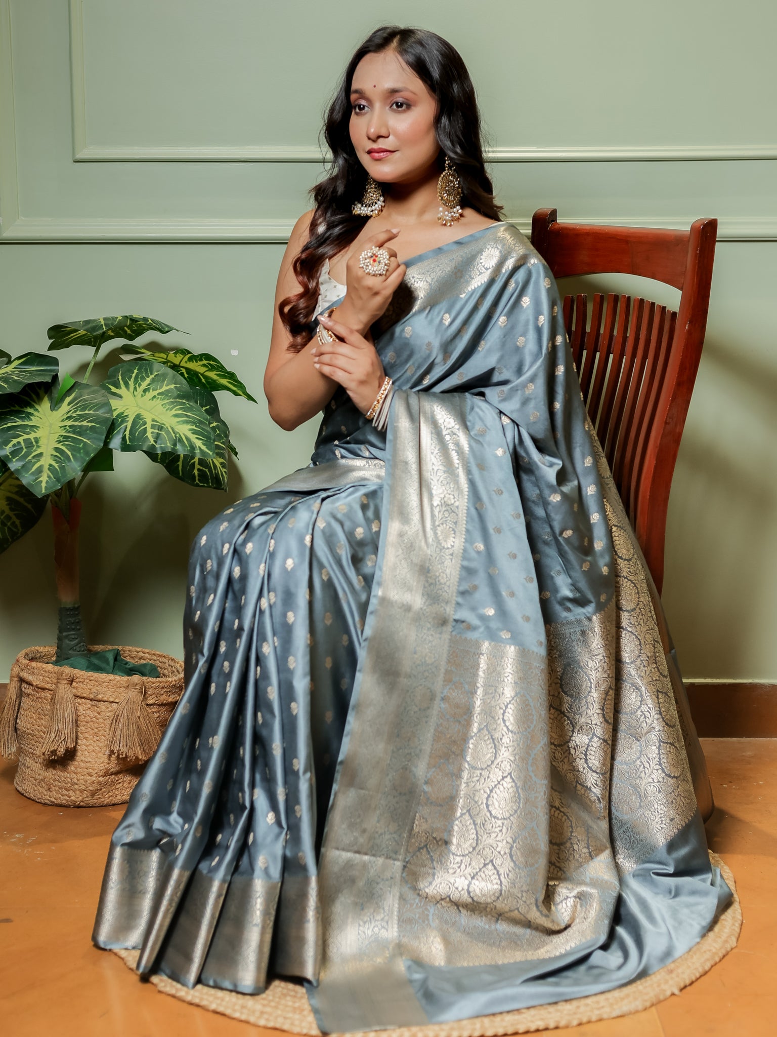 Banarasi Silk Saree With Buti Weaving & Border- Grey