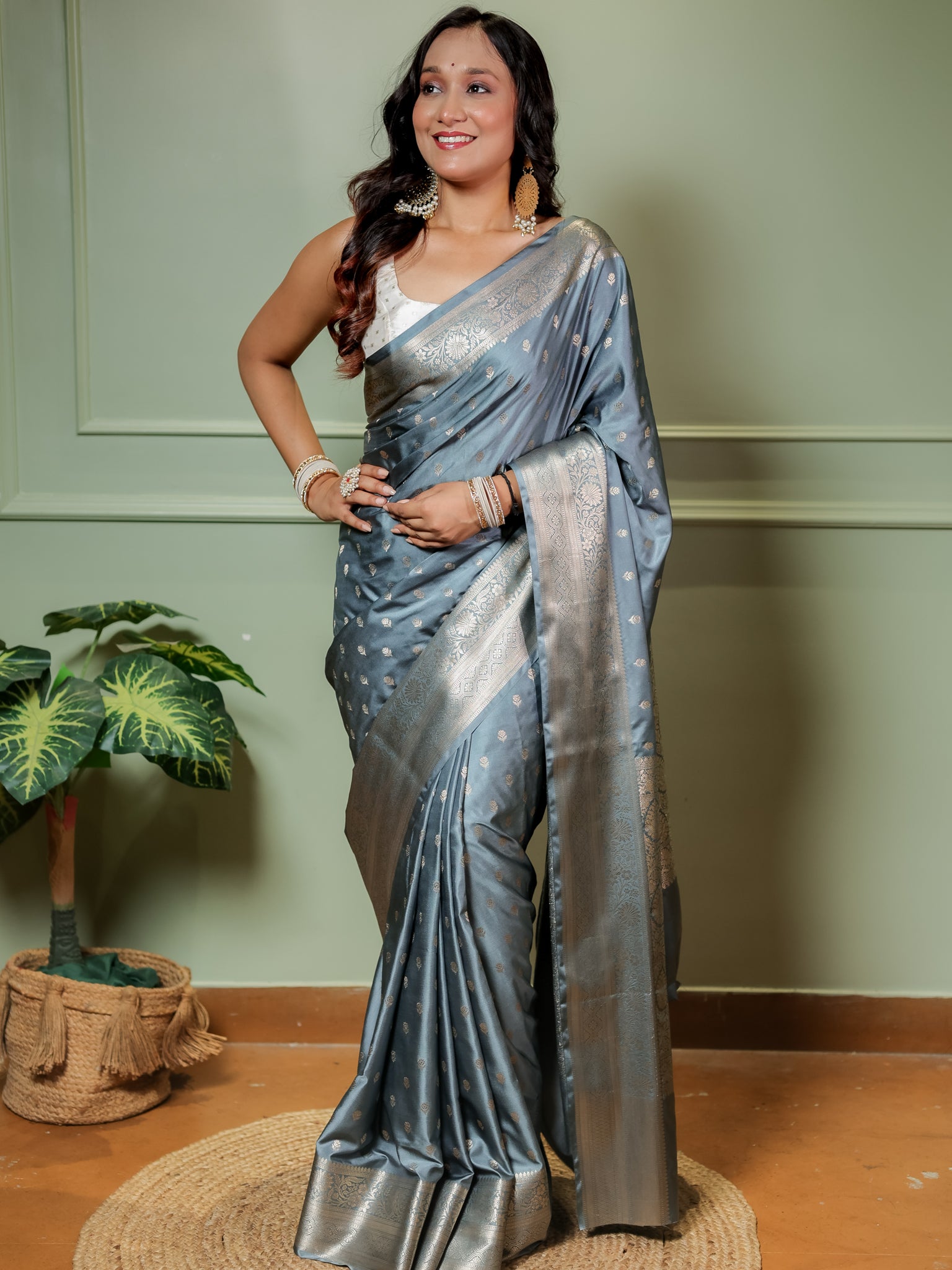 Banarasi Silk Saree With Buti Weaving & Border- Grey