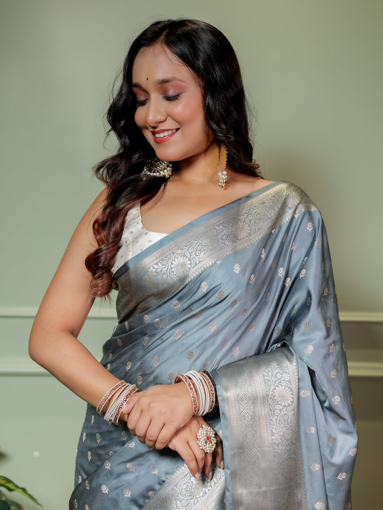 Banarasi Silk Saree With Buti Weaving & Border- Grey