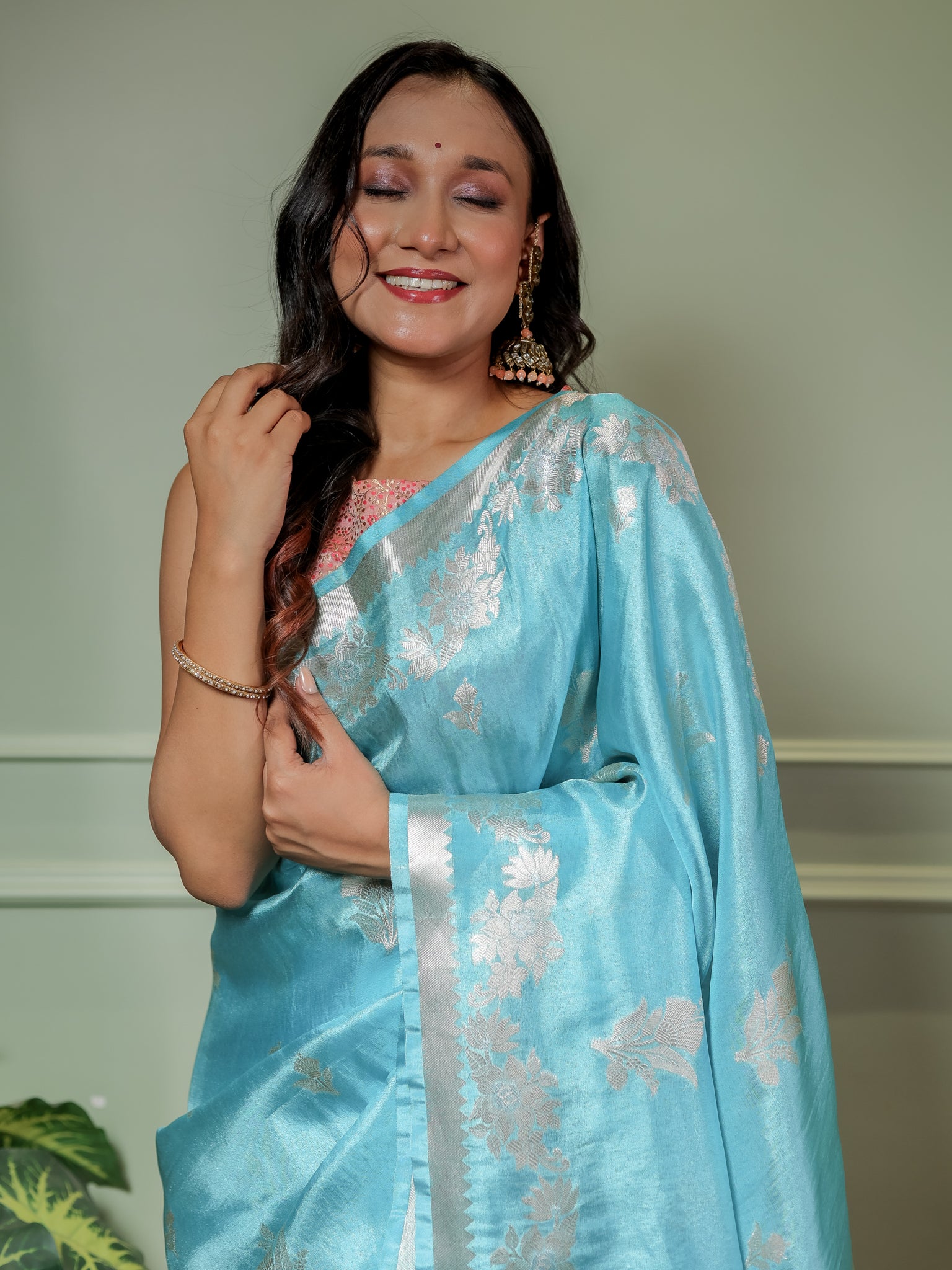 Banarasi Dual Tone Tissue Saree With Border - Aqua Blue
