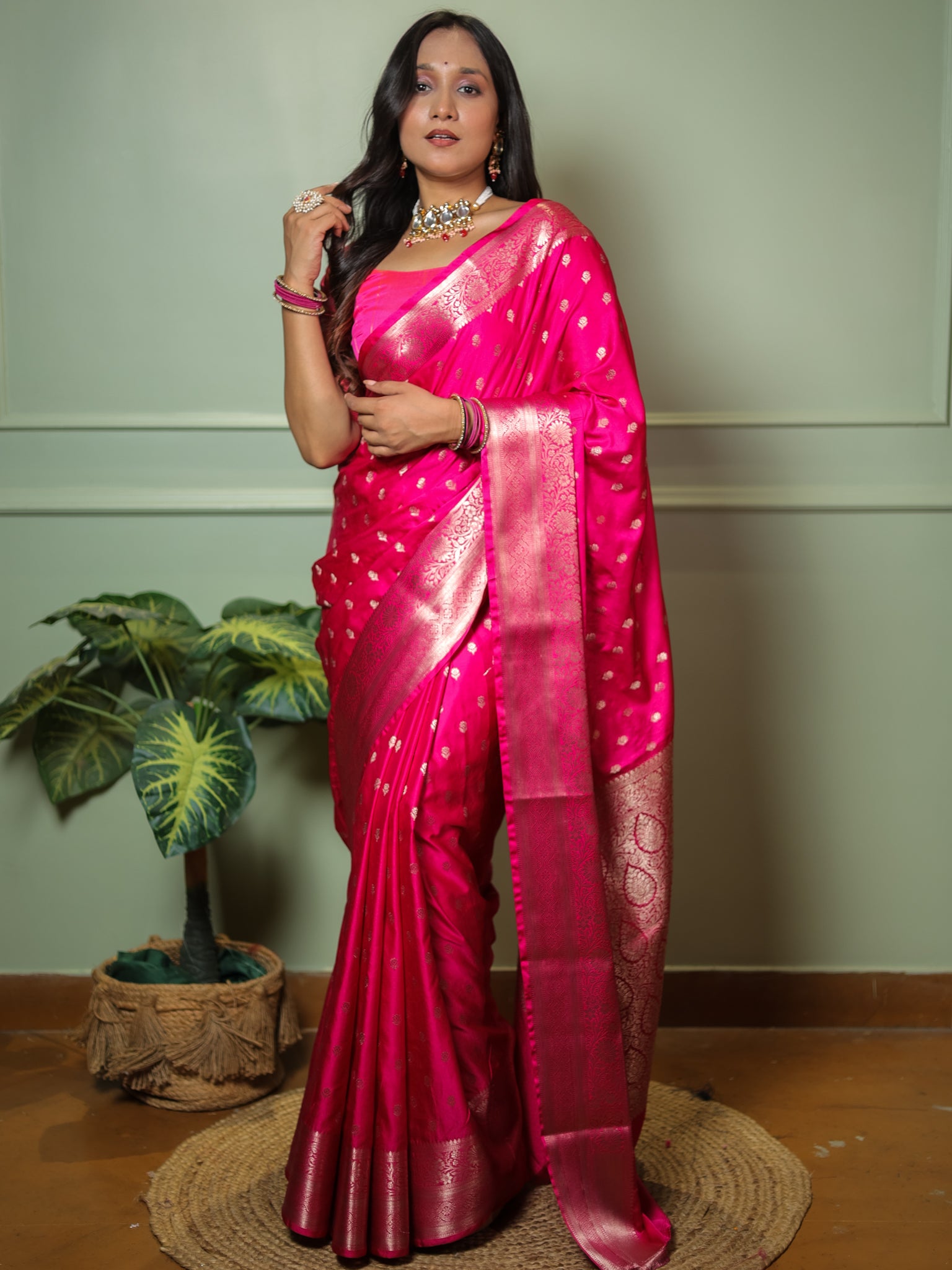Banarasi Silk Saree With Buti Weaving & Border- Pink