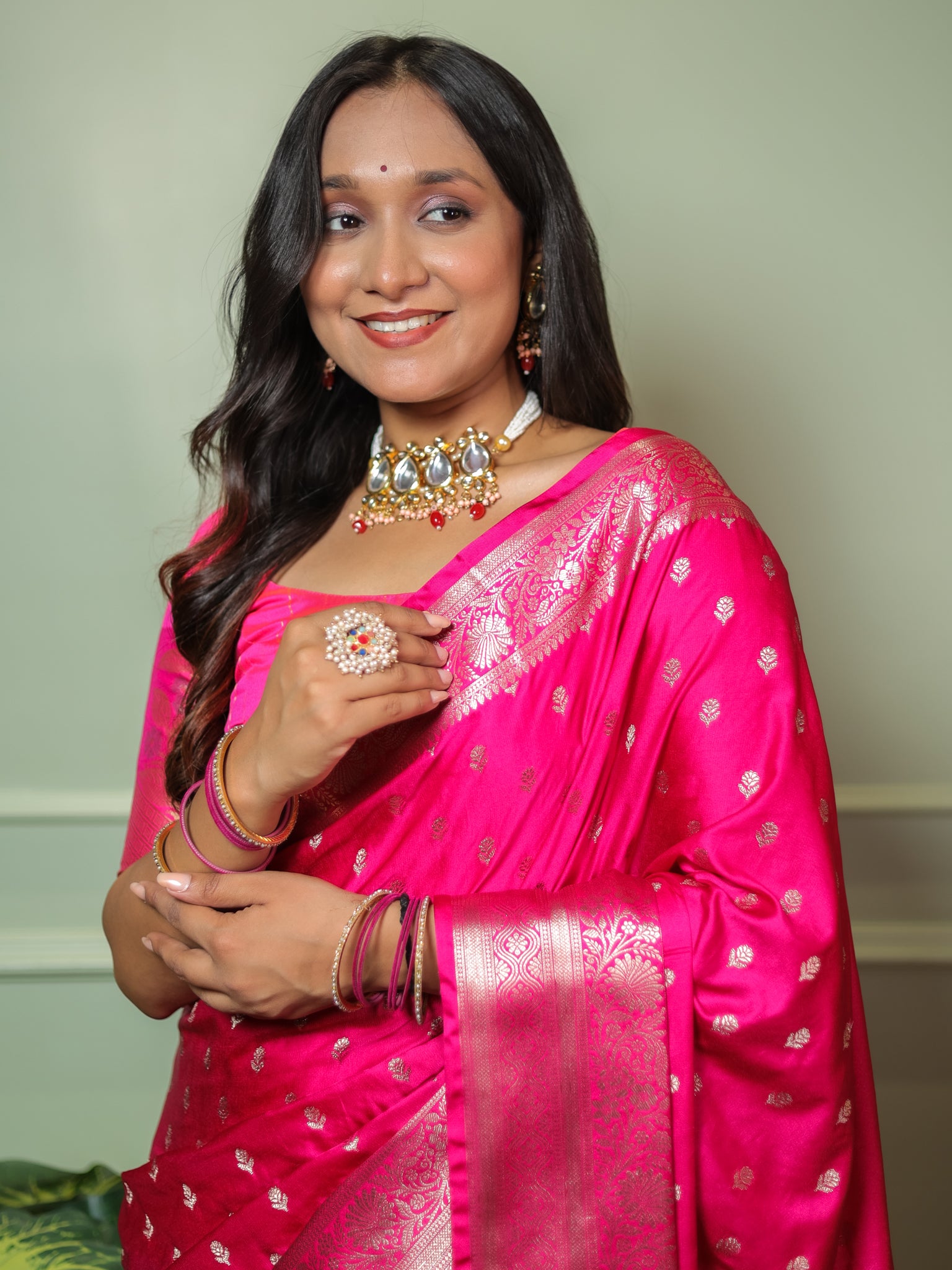 Banarasi Silk Saree With Buti Weaving & Border- Pink