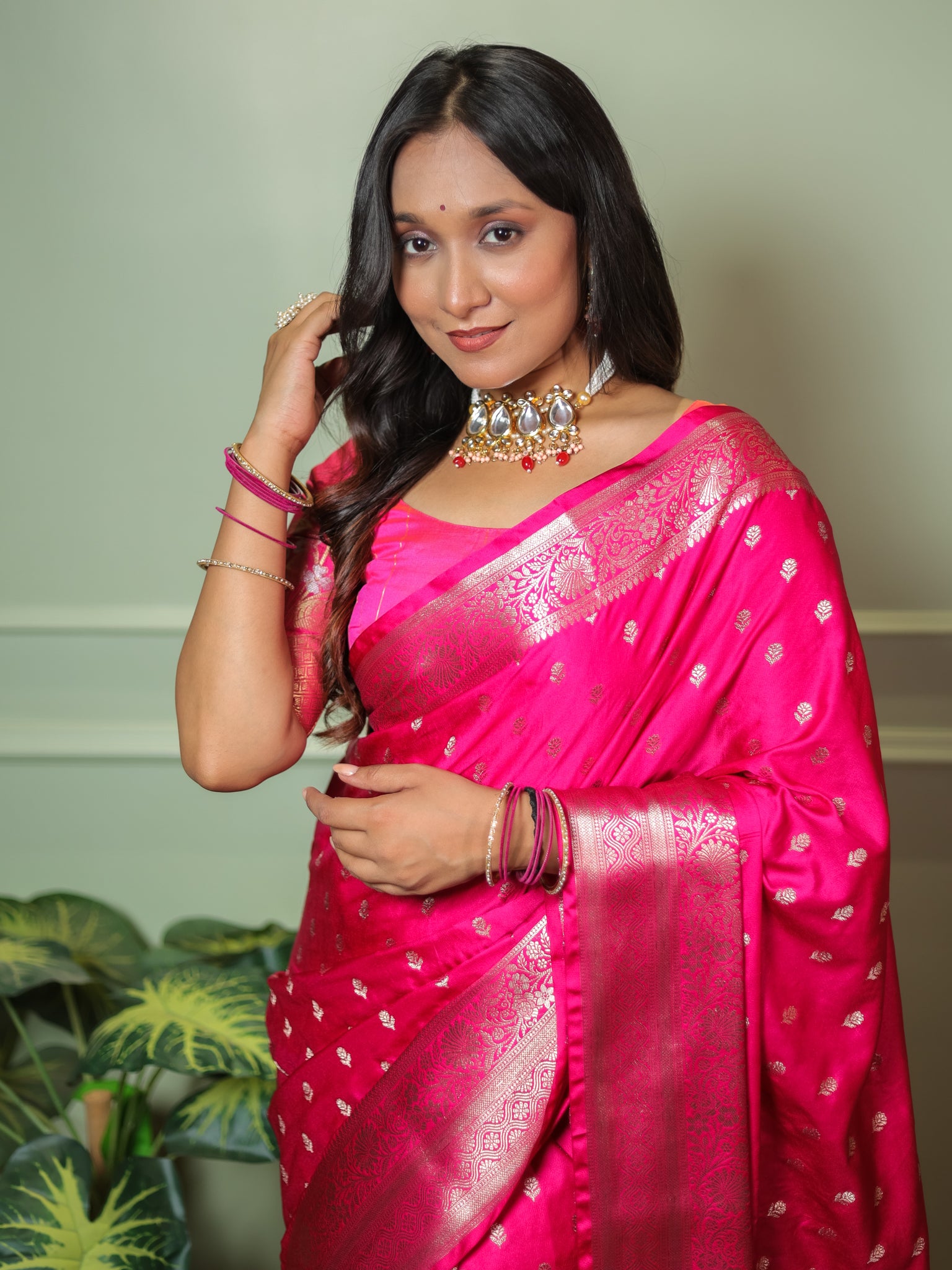 Banarasi Silk Saree With Buti Weaving & Border- Pink