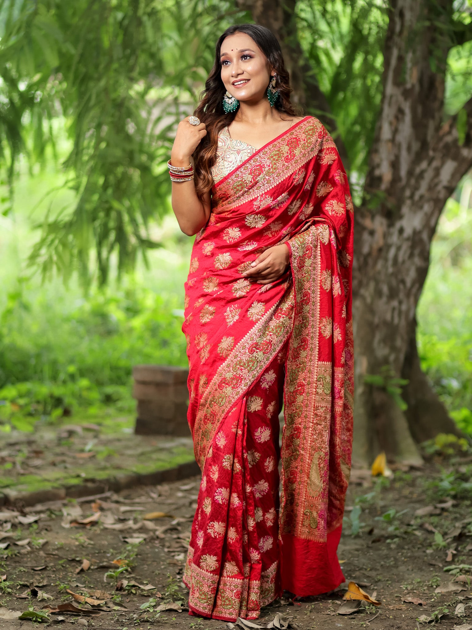 Banarasi Semi Georgette Saree With Resham Work and Border -Red