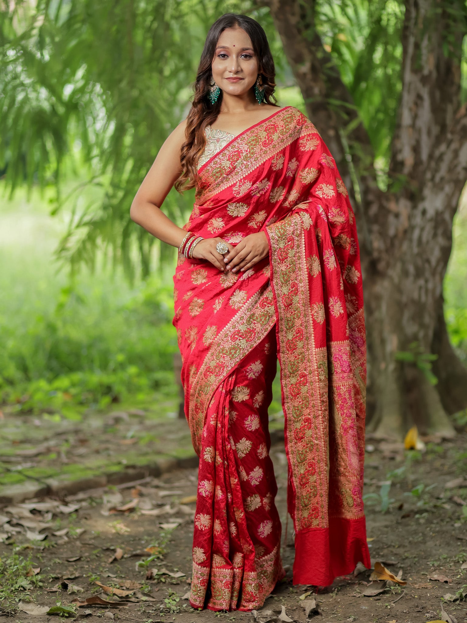 Banarasi Semi Georgette Saree With Resham Work and Border -Red