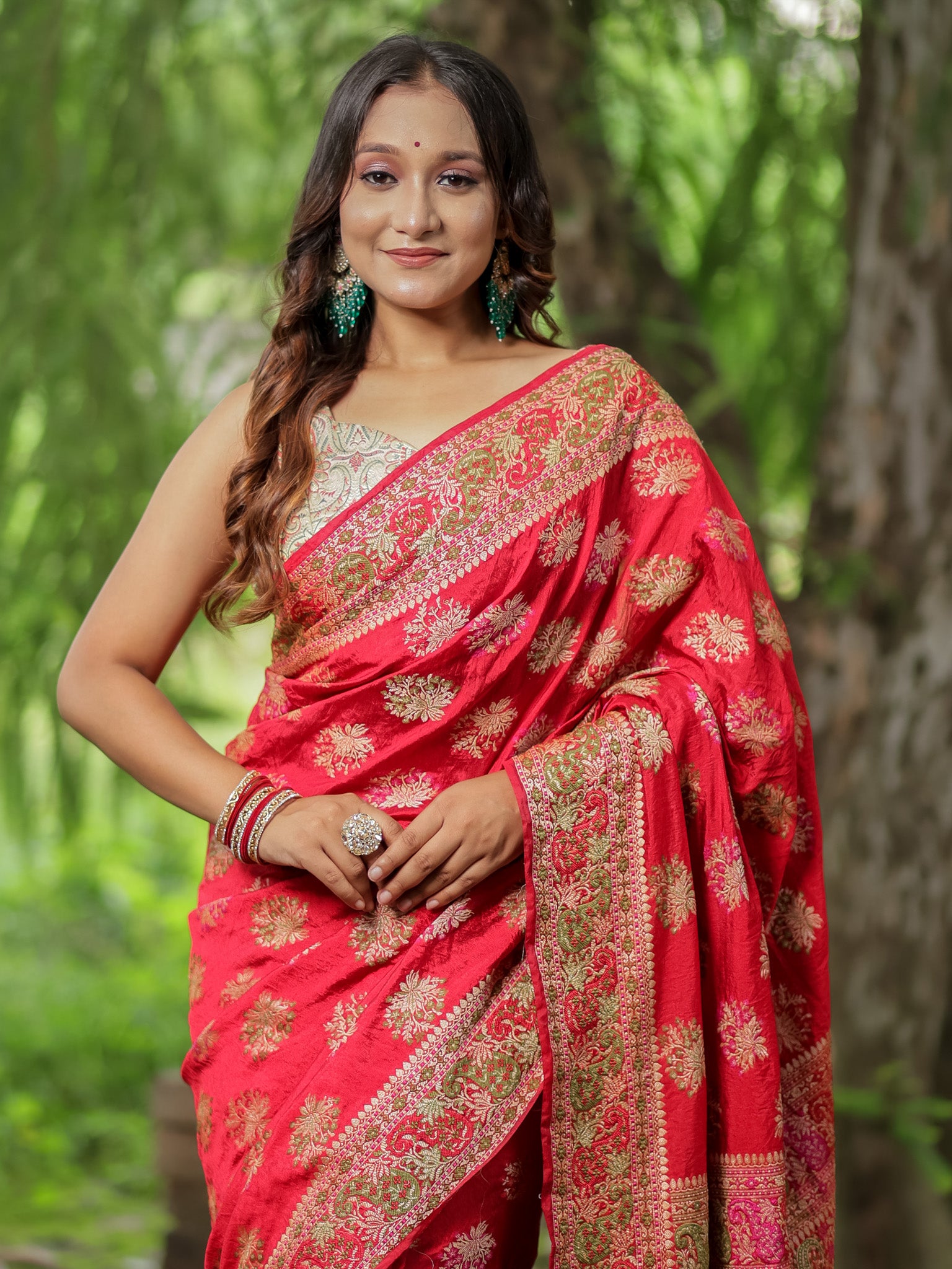 Banarasi Semi Georgette Saree With Resham Work and Border -Red
