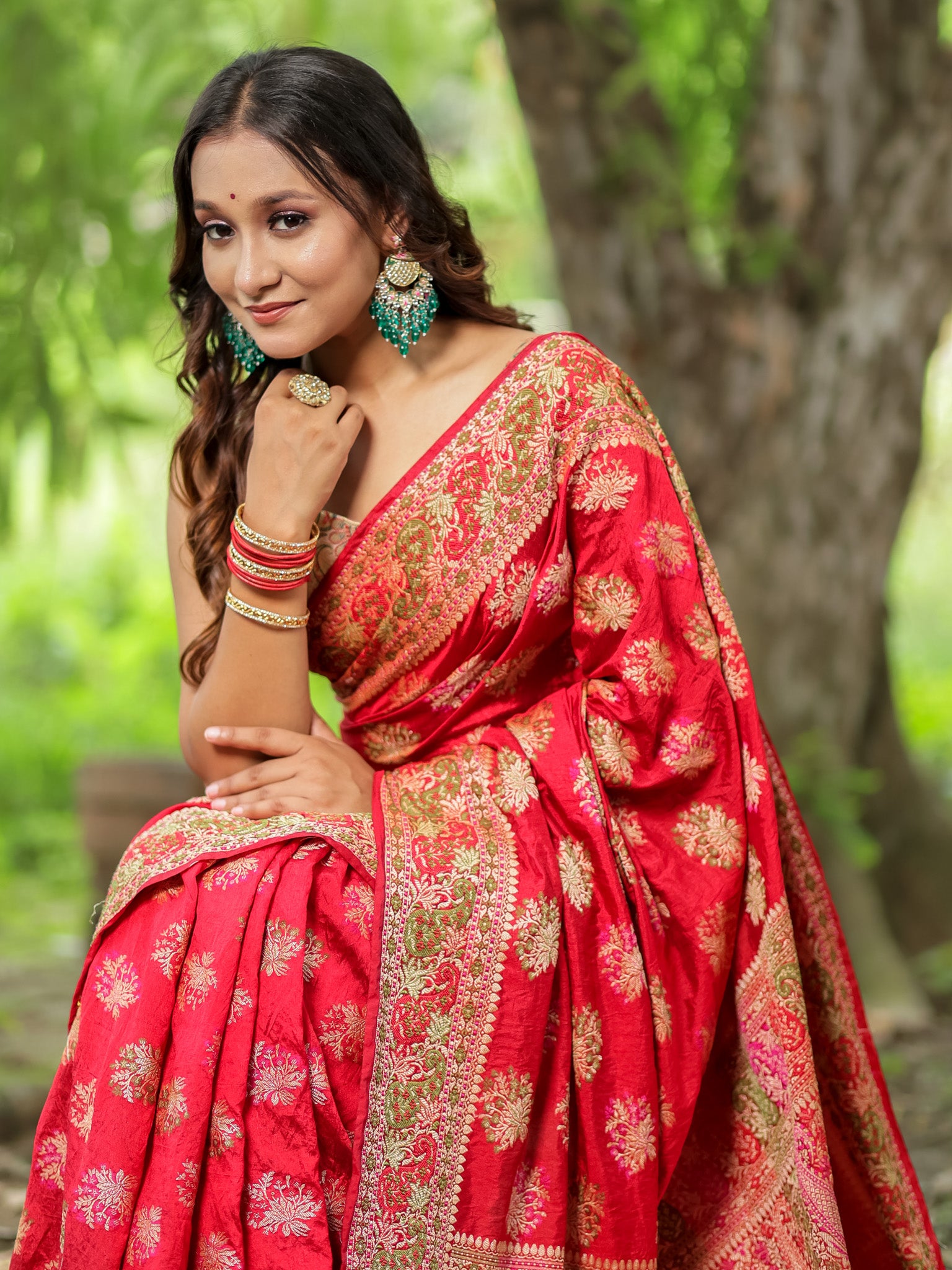 Banarasi Semi Georgette Saree With Resham Work and Border -Red