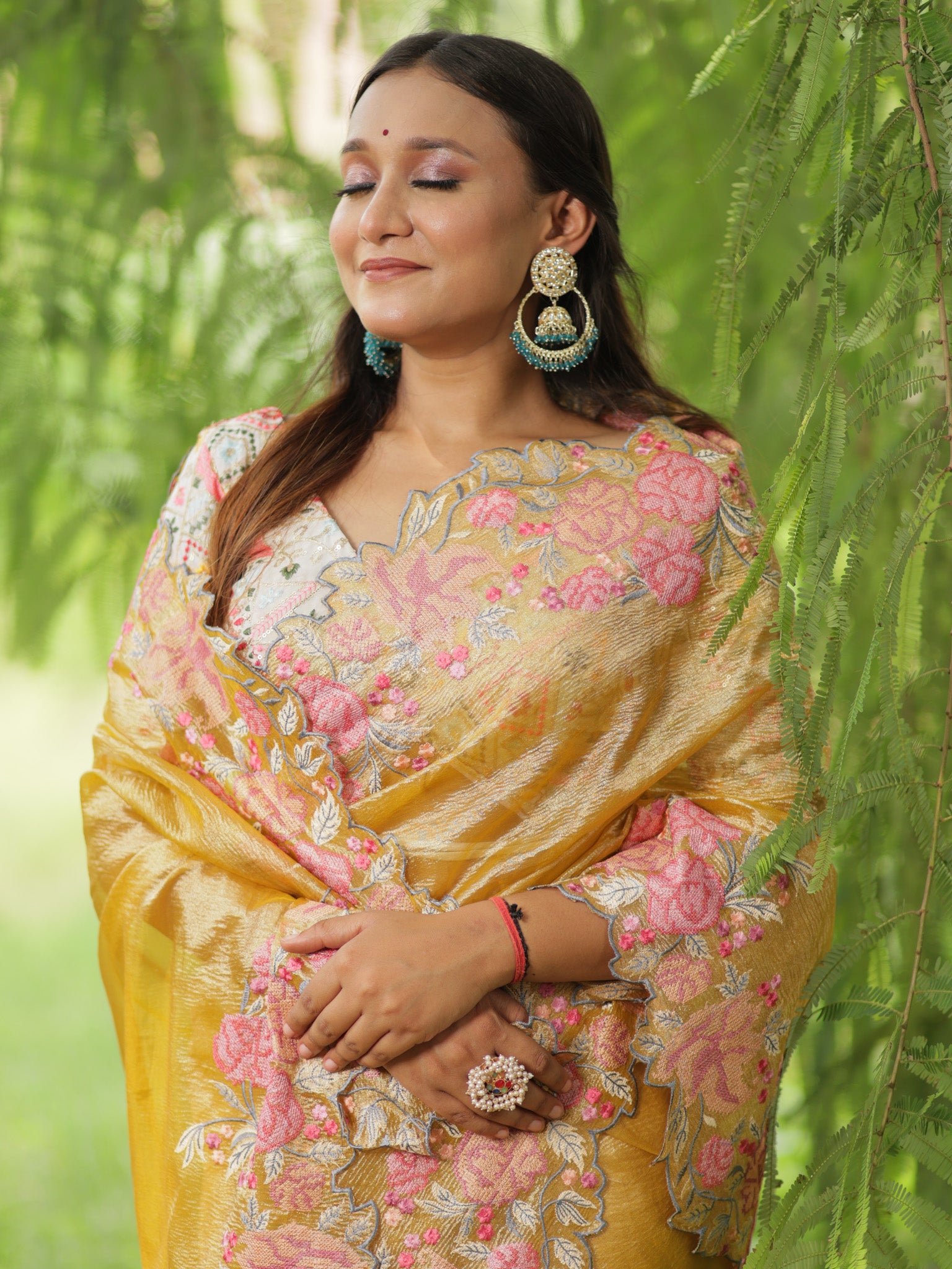 Banarasi Crushed Tissue Saree With Embroidered Border-Yellow