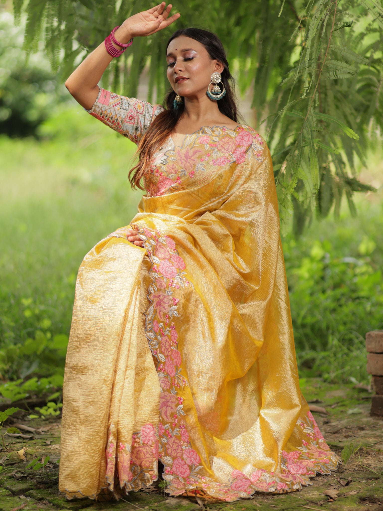 Banarasi Crushed Tissue Saree With Embroidered Border-Yellow