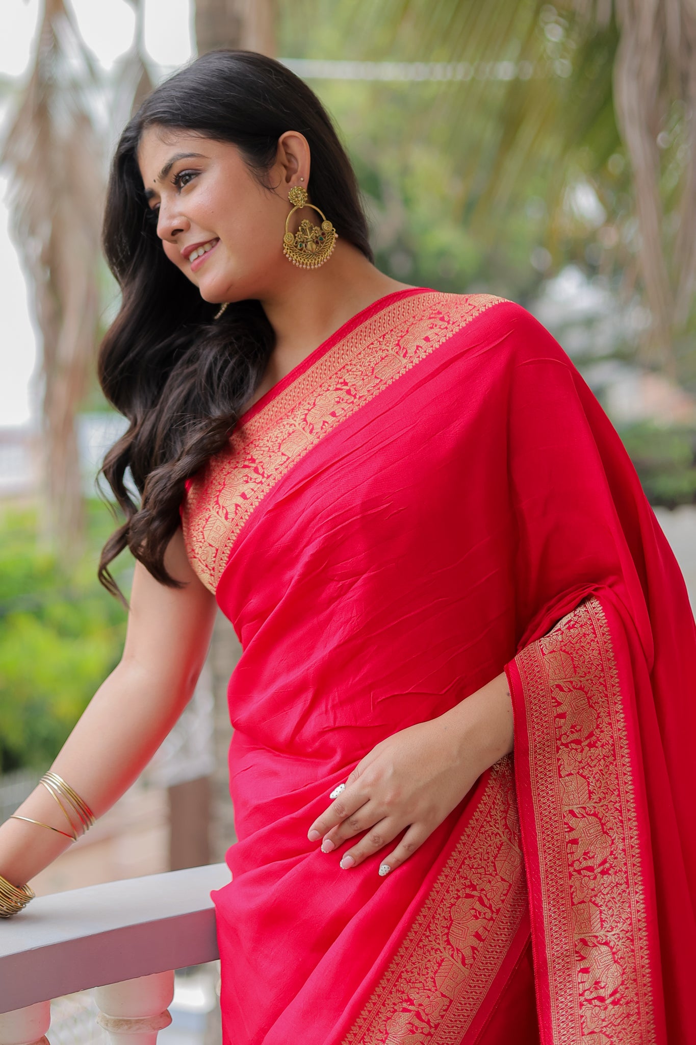 Reddish Pink Dola Silk Saree With Woven Border & Pallu