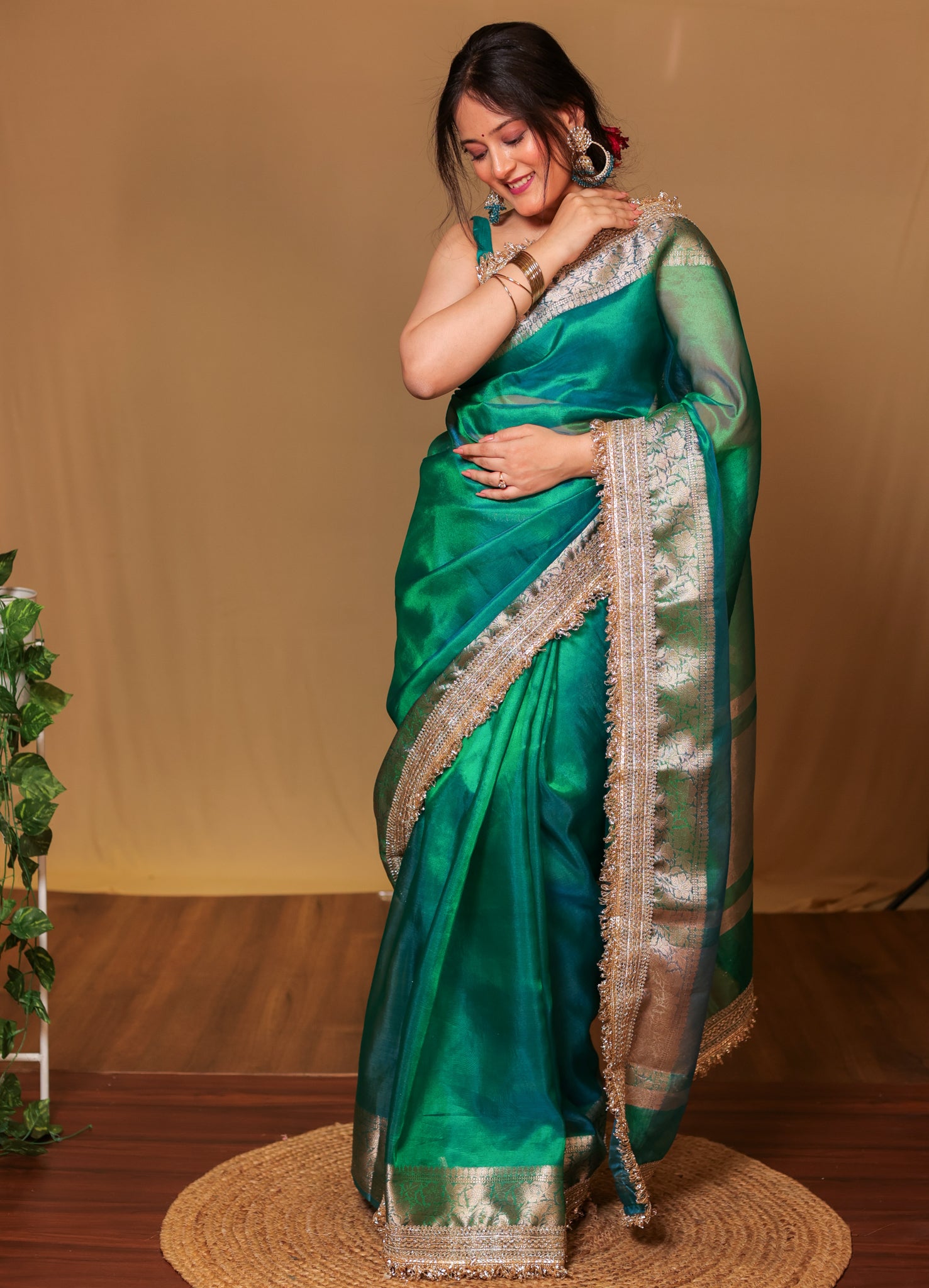 Banarasi Tissue Saree With Zari Weaving & Lace Border - Green