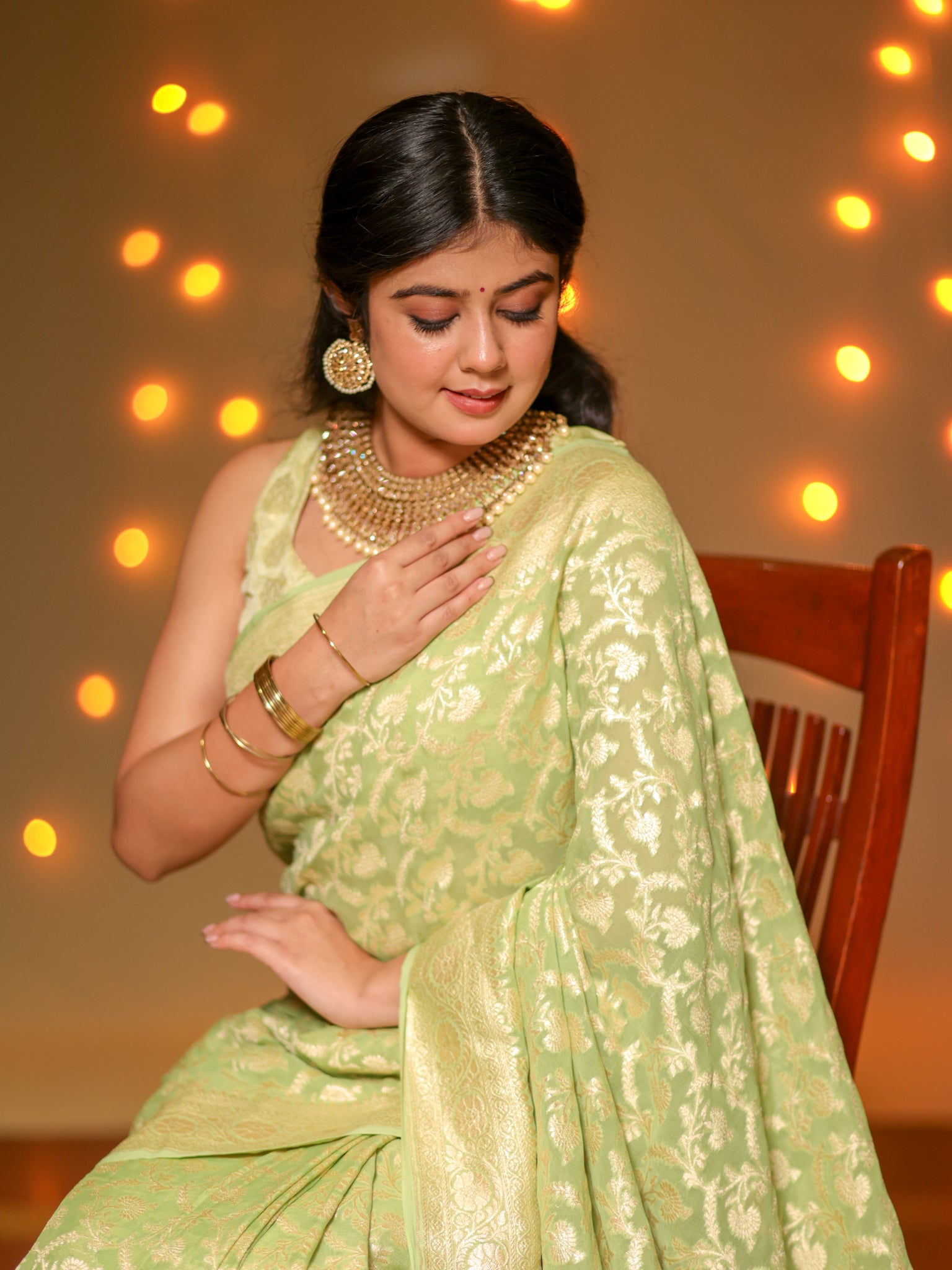 Banarasi Pure Khaddi Georgette Saree With Floral Jaal Zari Weaving- Green