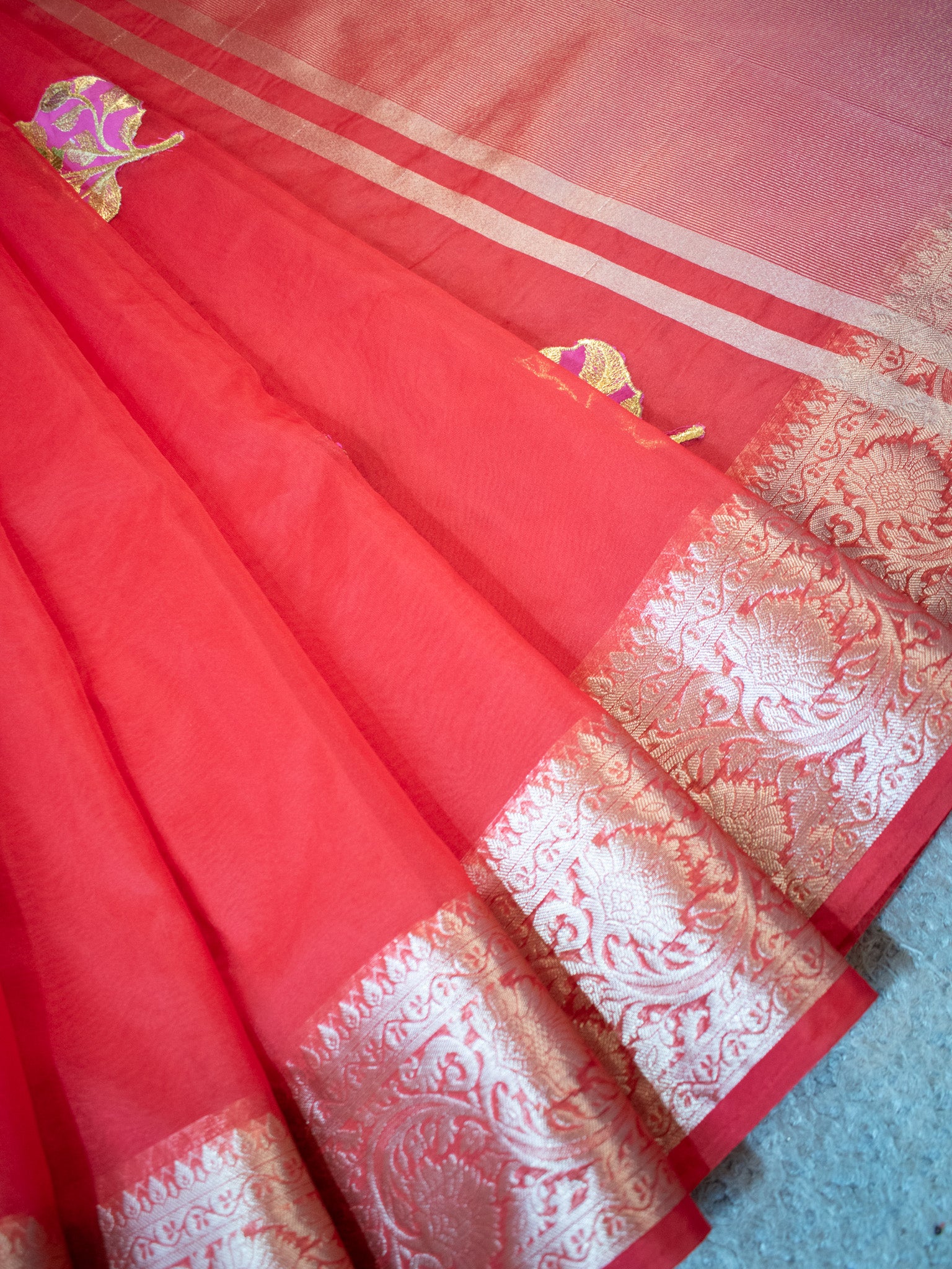 Banarasi Organza Saree With Zari Border-Red