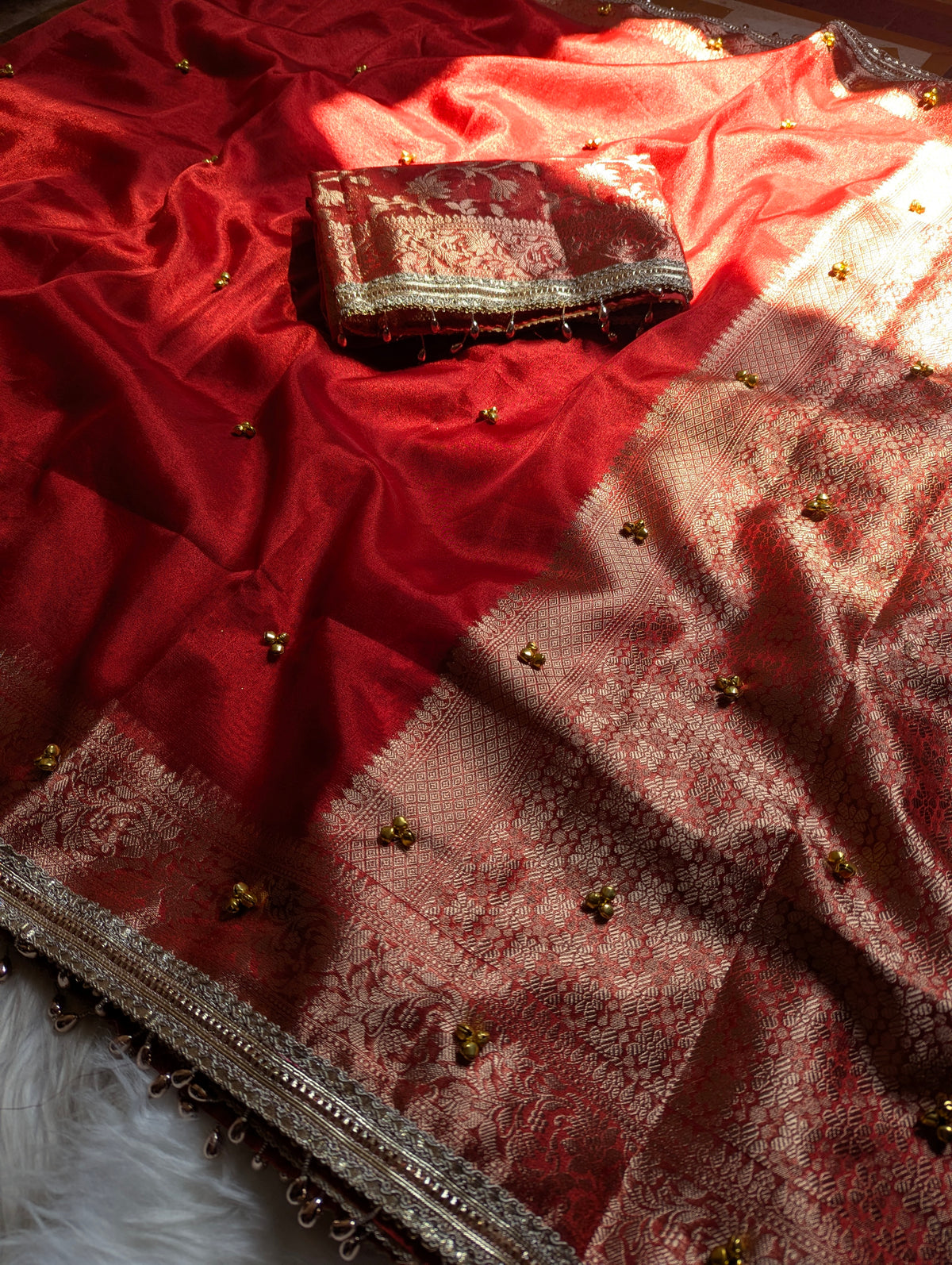 Banarasi Ghungroo Work Tissue Saree with Lace Border - Red