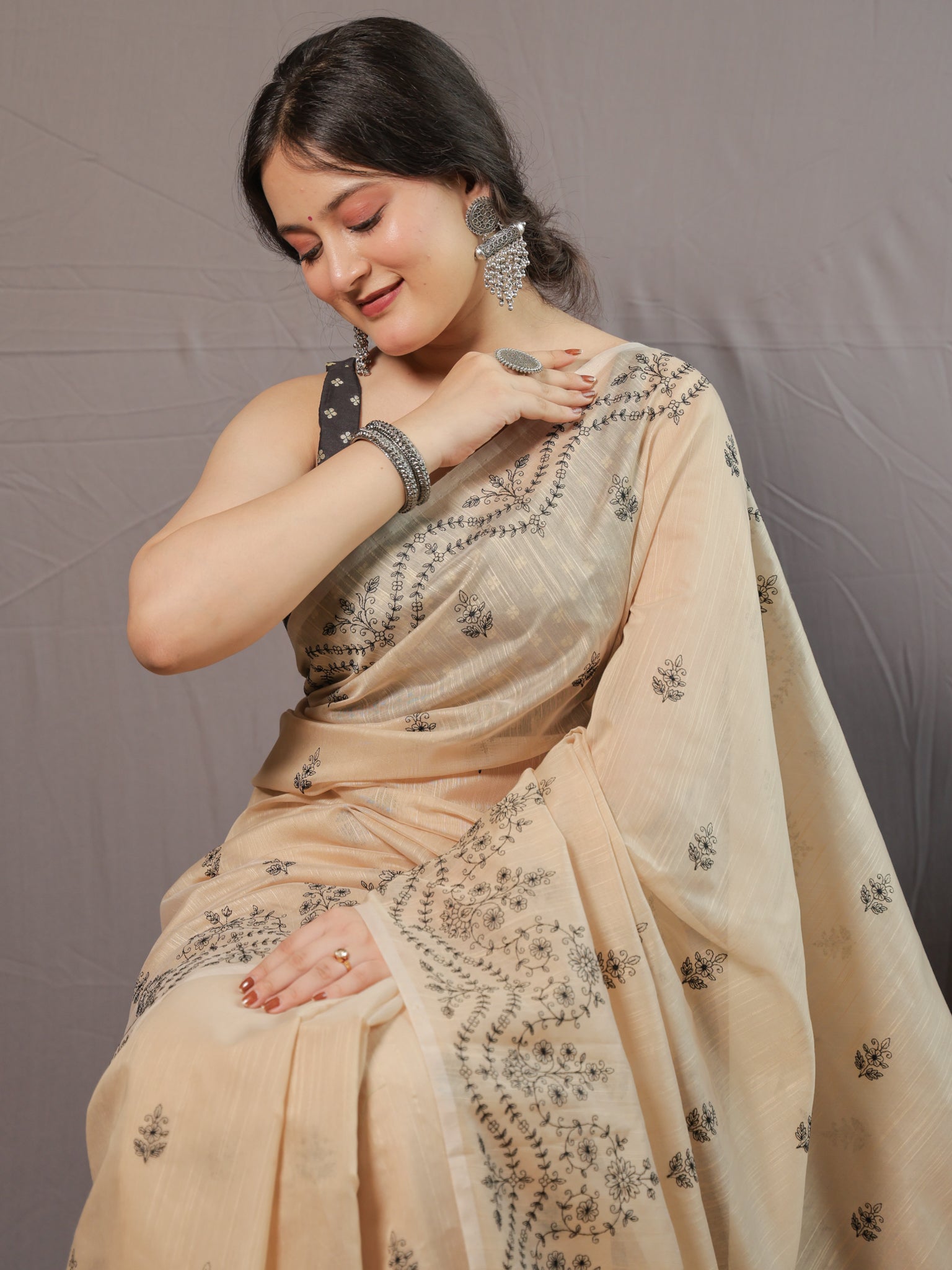 Cotton Saree with embroidery - Beige