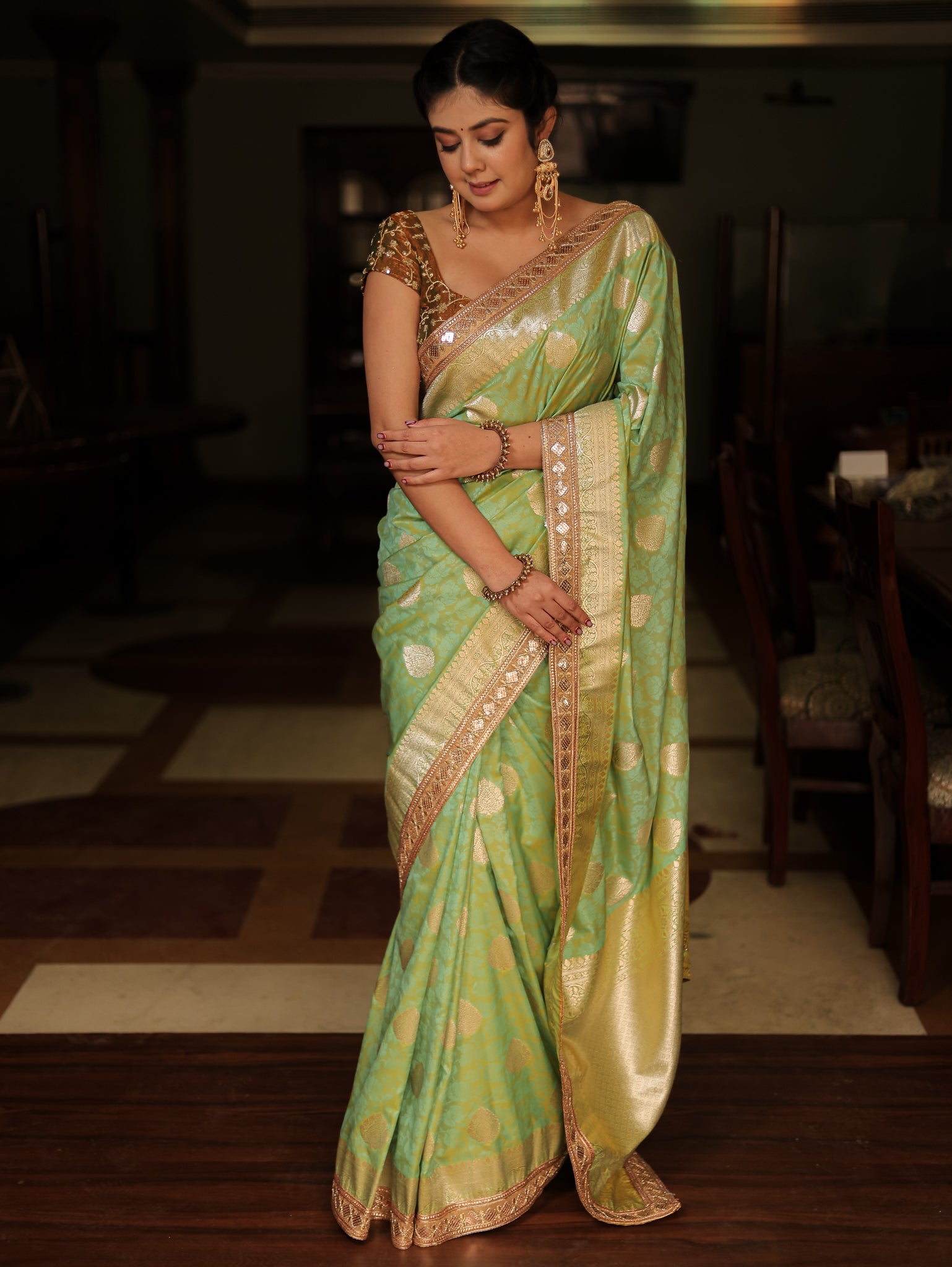 Banarasi Art Katan Silk Saree With Zari Buta Weaving & Tanchoi Weaving & Lace Border-Green