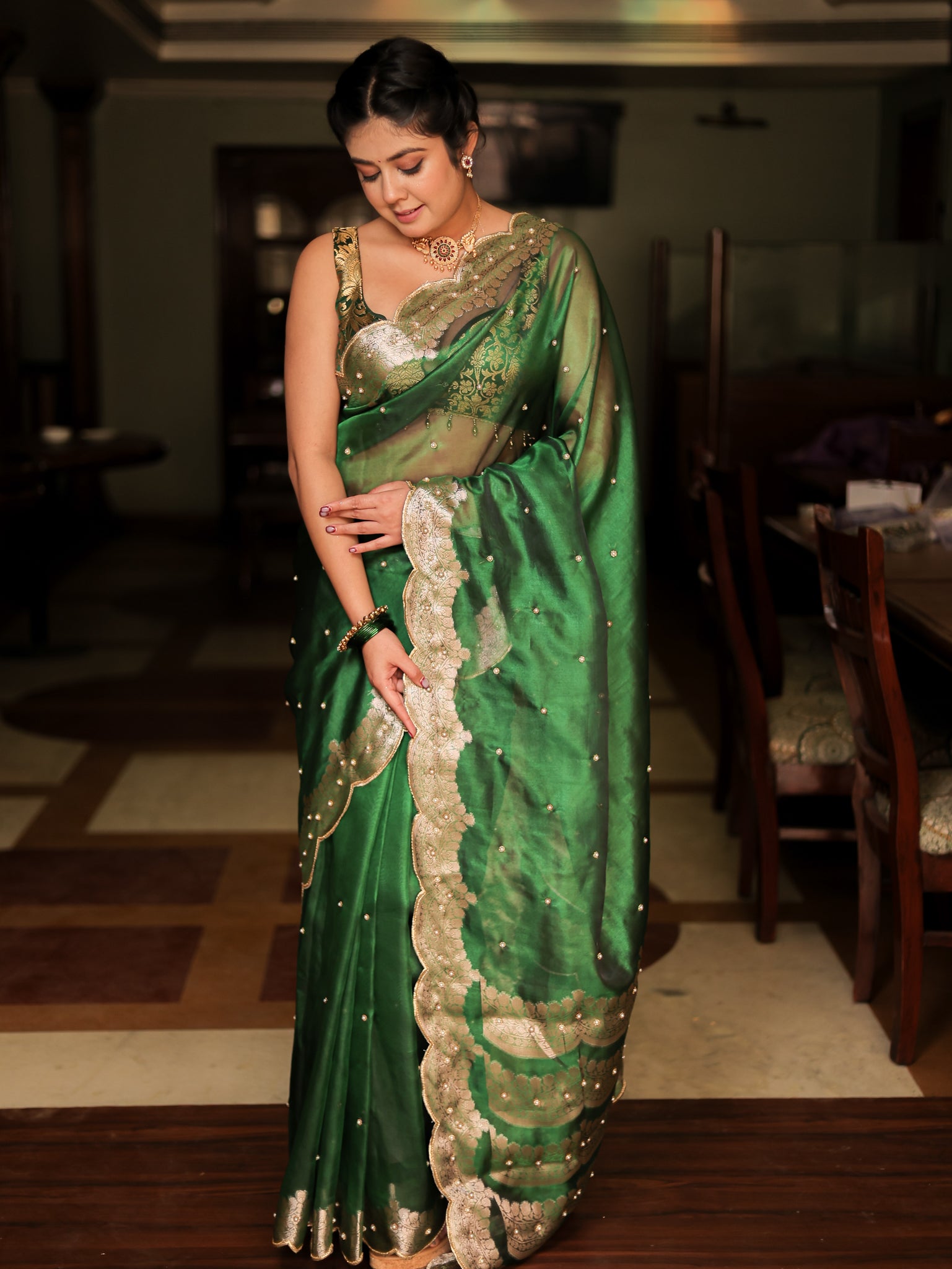 Banarasi Tissue Saree With Zari Weaving & Scallop Border - Green